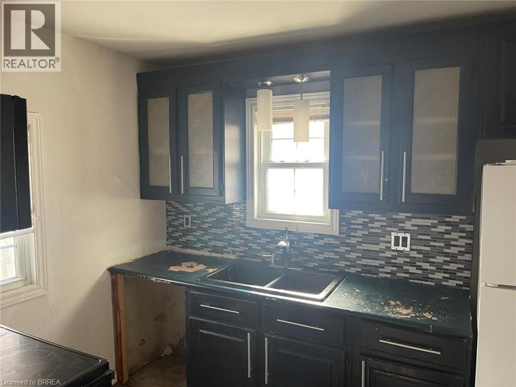 258 WELLINGTON Road - 11