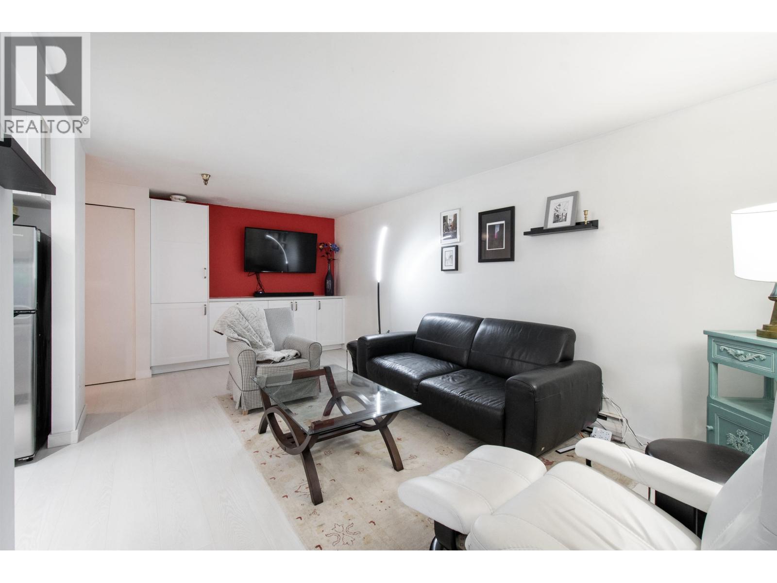 118 1363 CLYDE AVENUE, West Vancouver