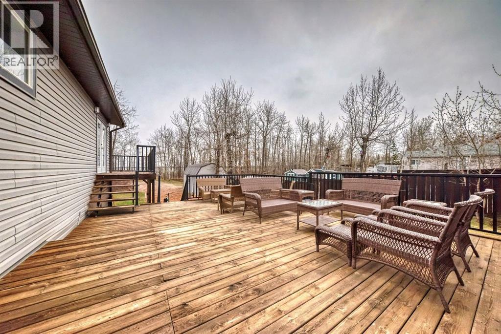 
          63 Sands Street
            <br/>
            <span>Rochon Sands</span>
            , 
            <span>AB</span>
             <span>T0C3B0</span>
         - Photo 32