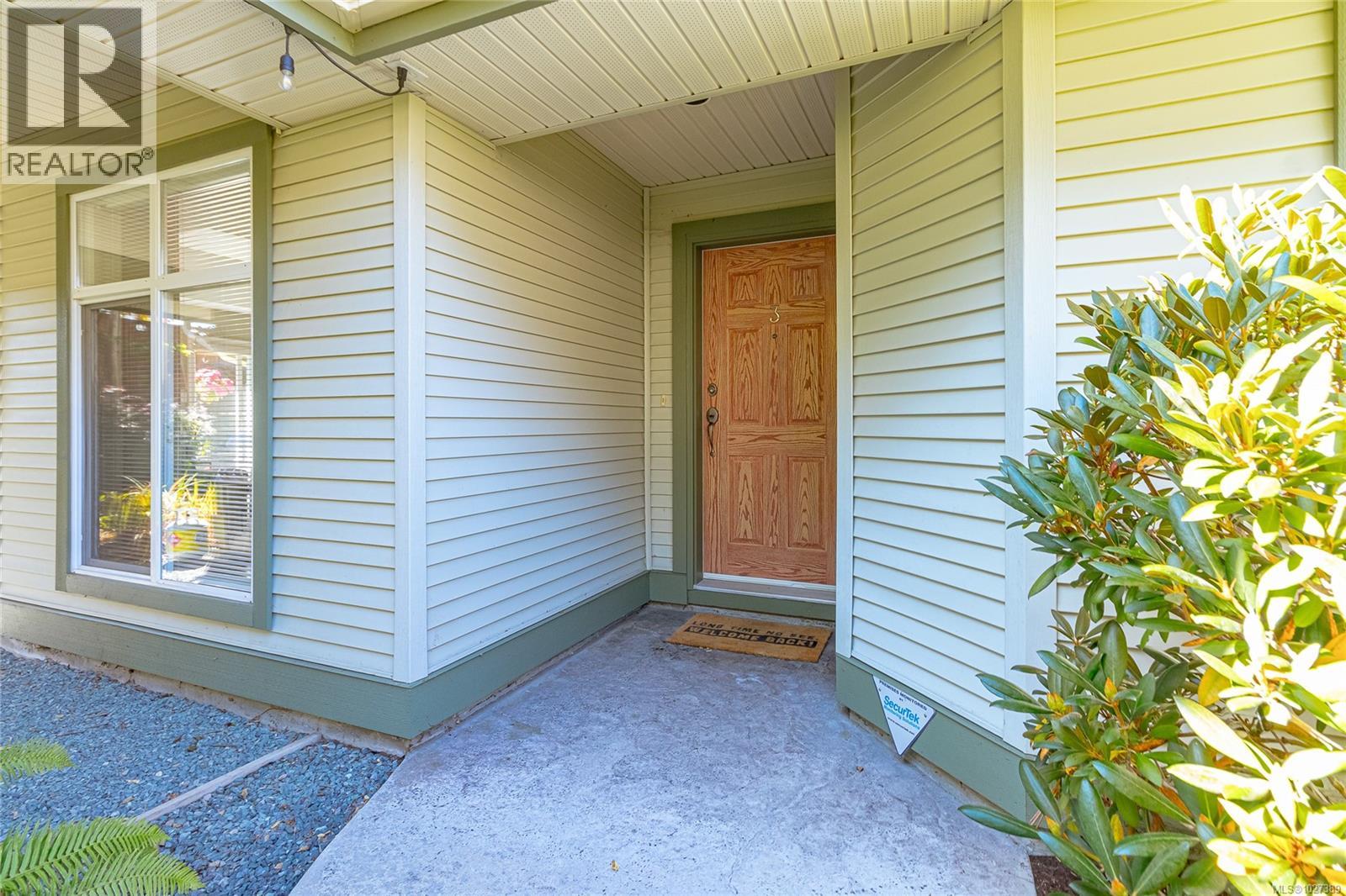 3 340 Young St, Parksville