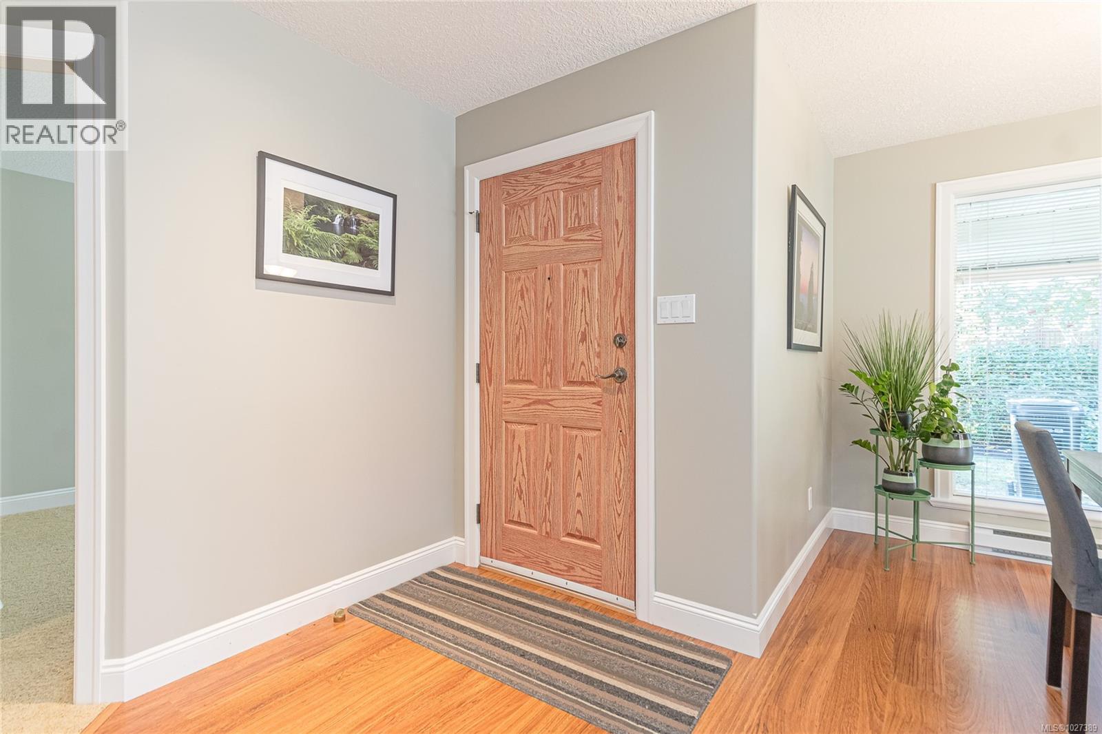 3 340 Young St, Parksville