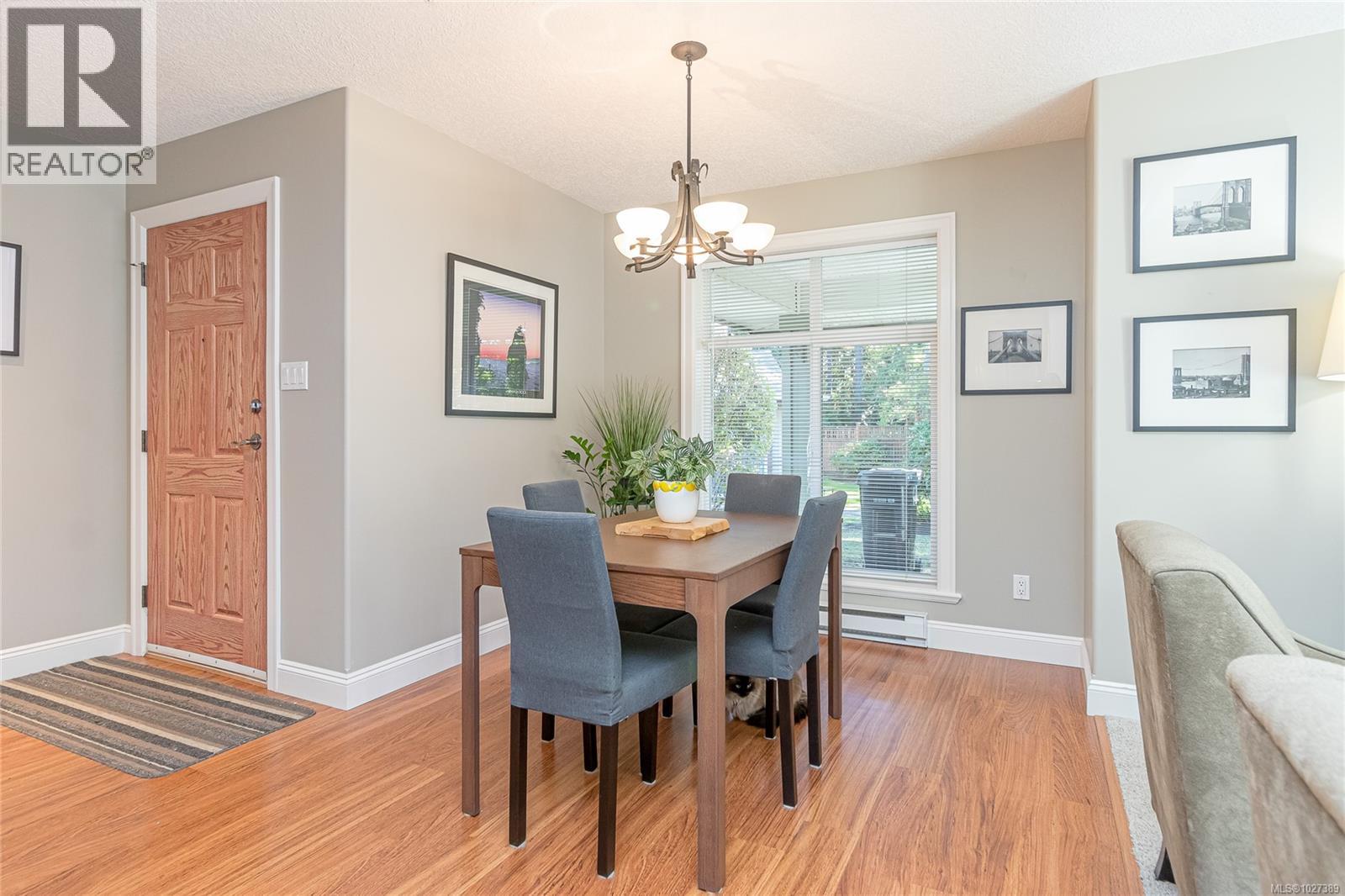 3 340 Young St, Parksville