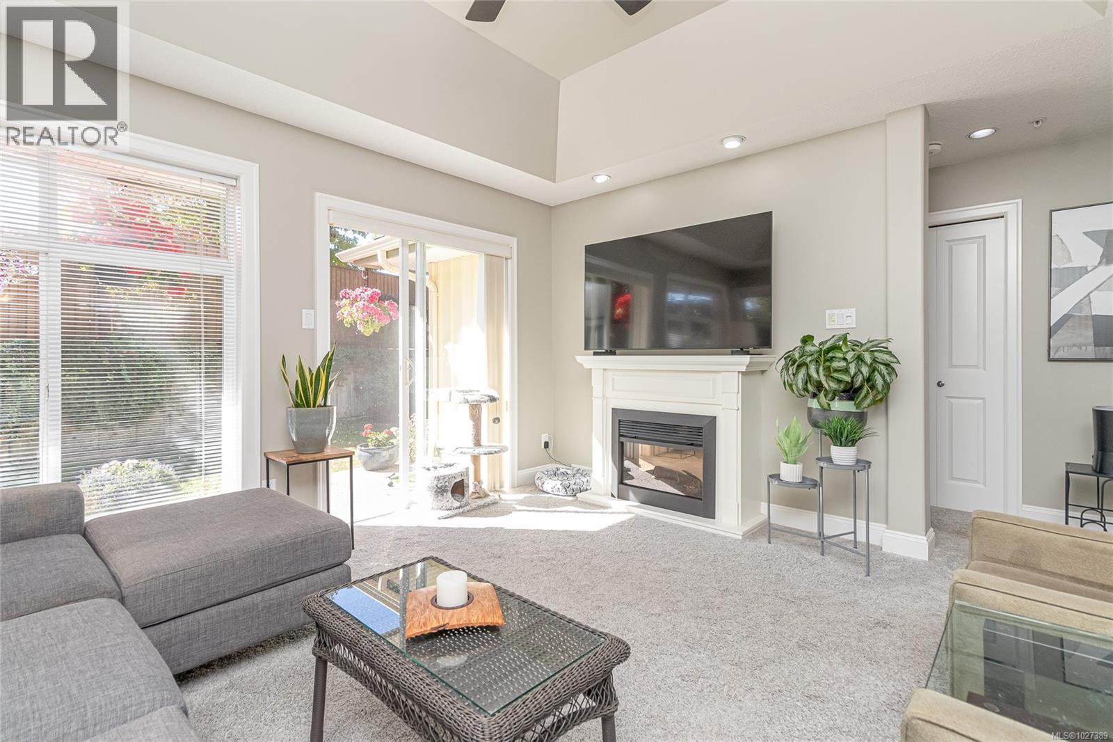 3 340 Young St, Parksville