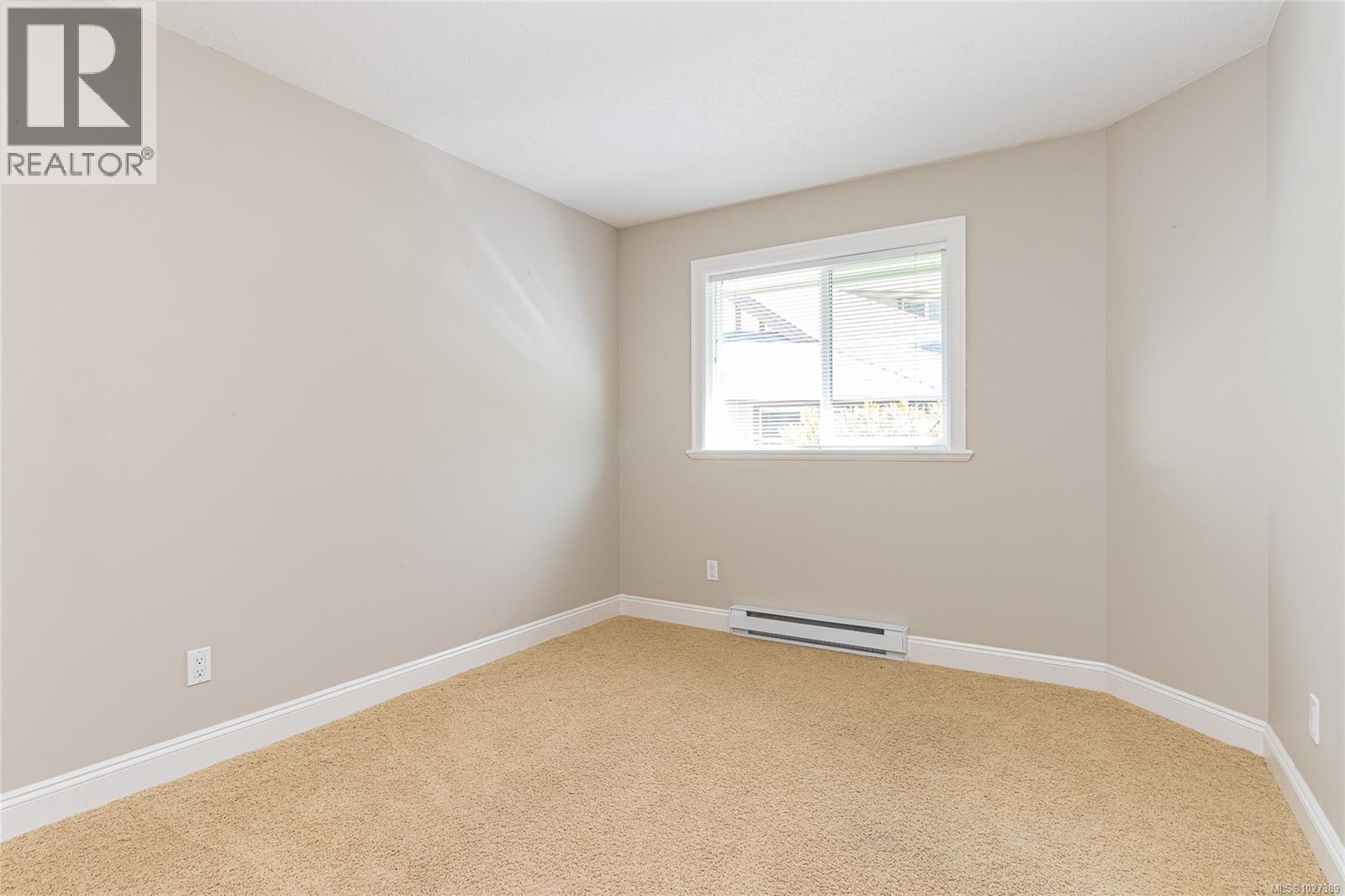 3 340 Young St, Parksville