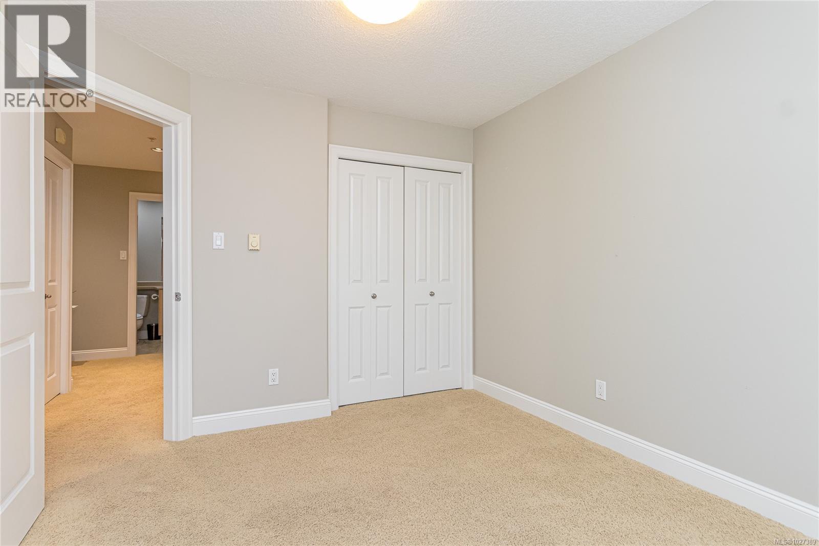 3 340 Young St, Parksville