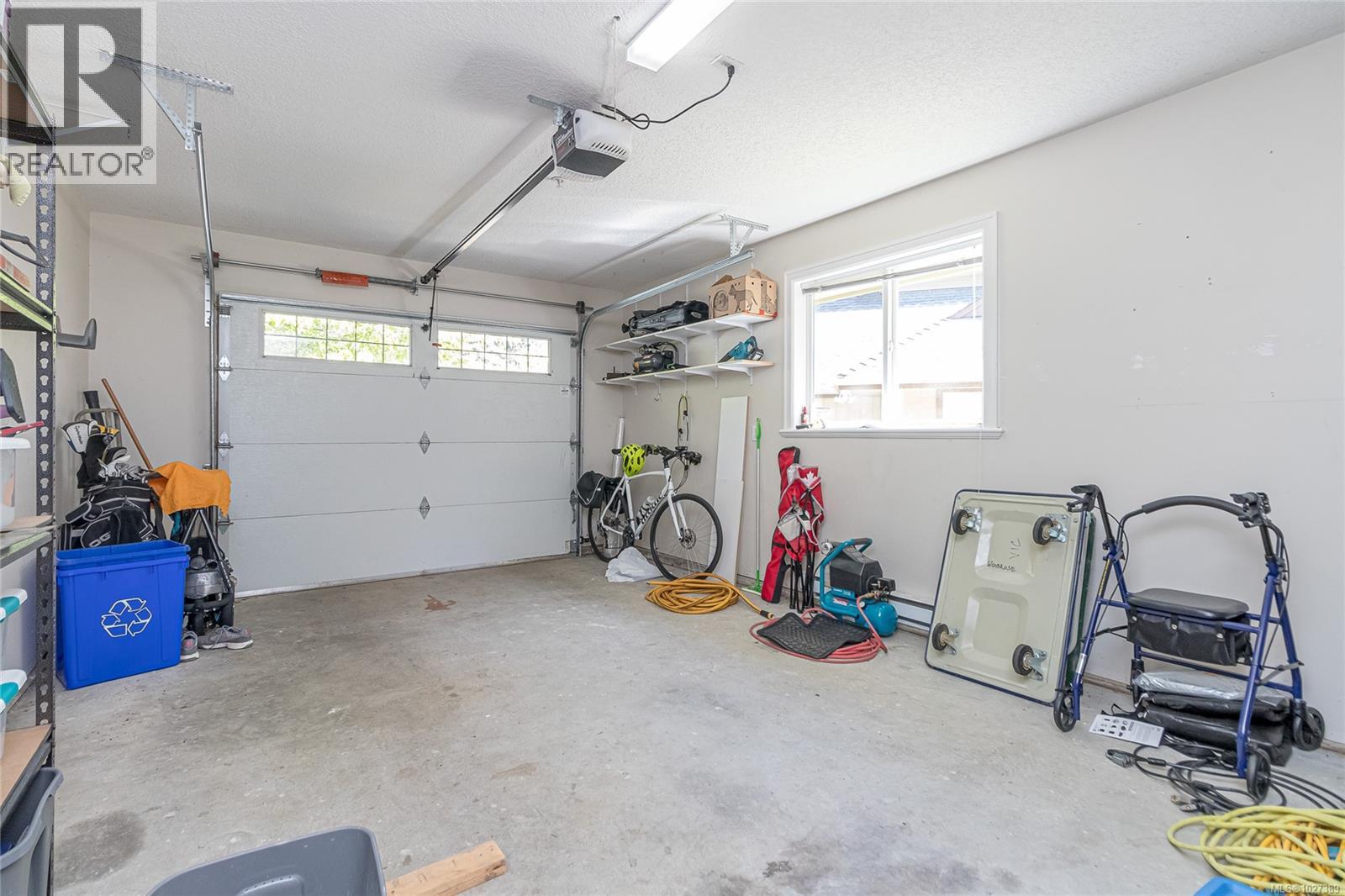 3 340 Young St, Parksville