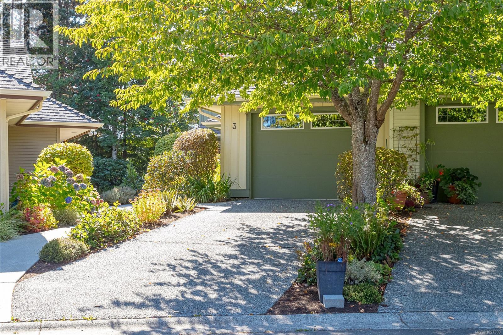 3 340 Young St, Parksville