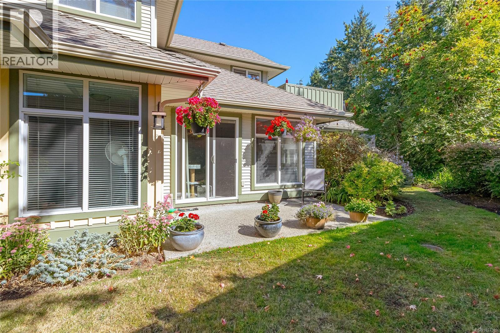 3 340 Young St, Parksville