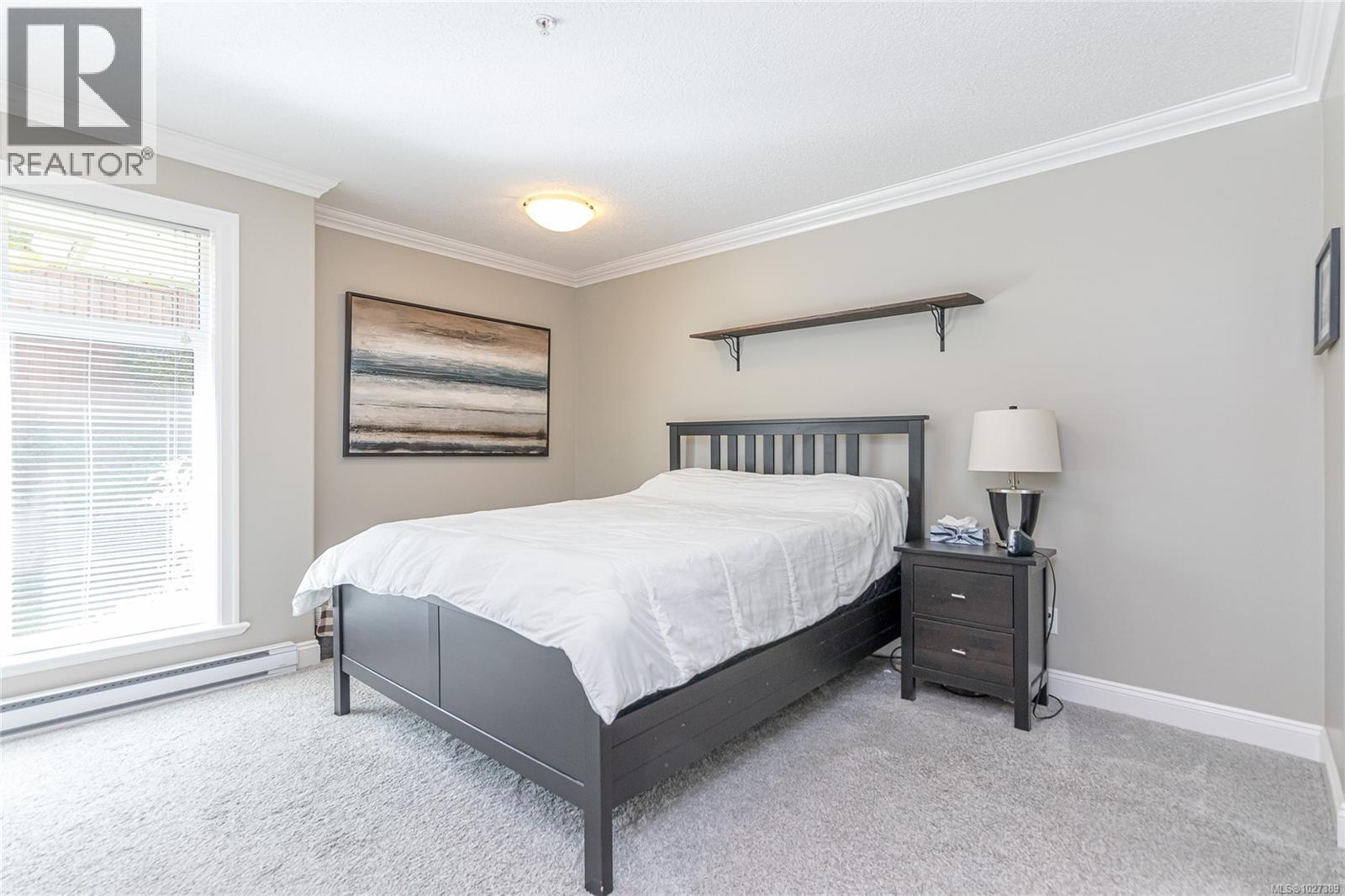 3 340 Young St, Parksville