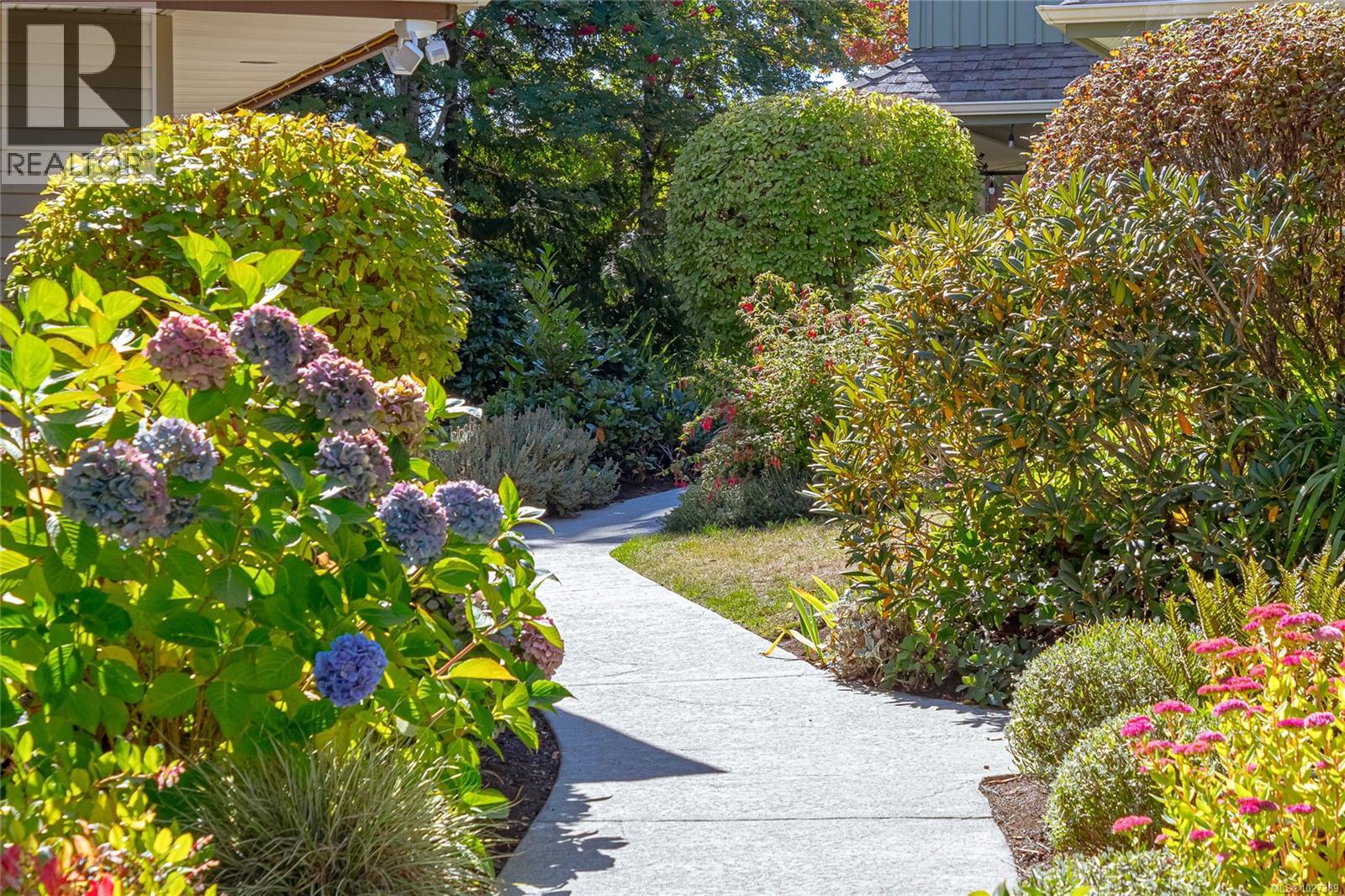 3 340 Young St, Parksville