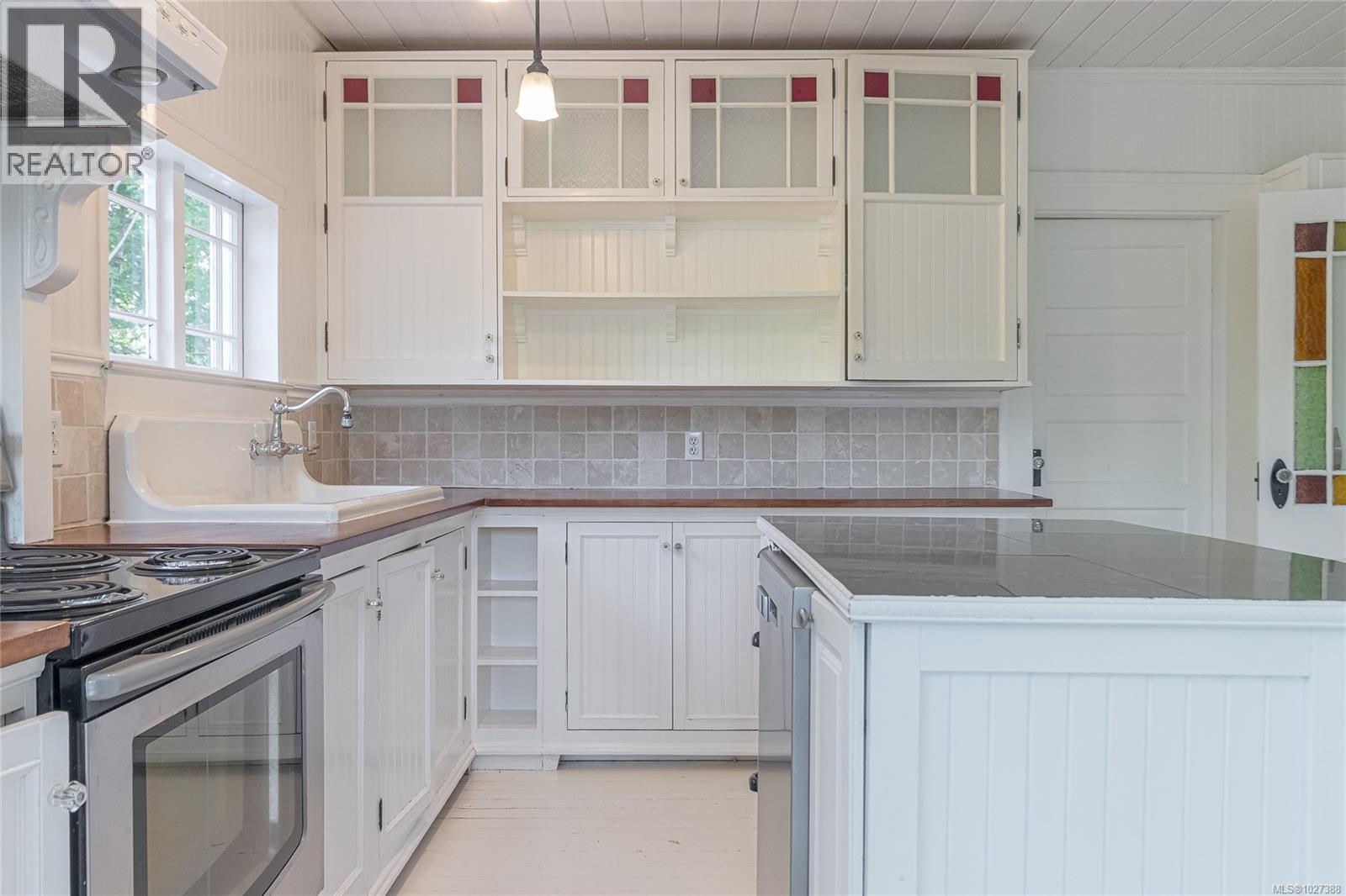 1421 Cranberry Ave, Nanaimo