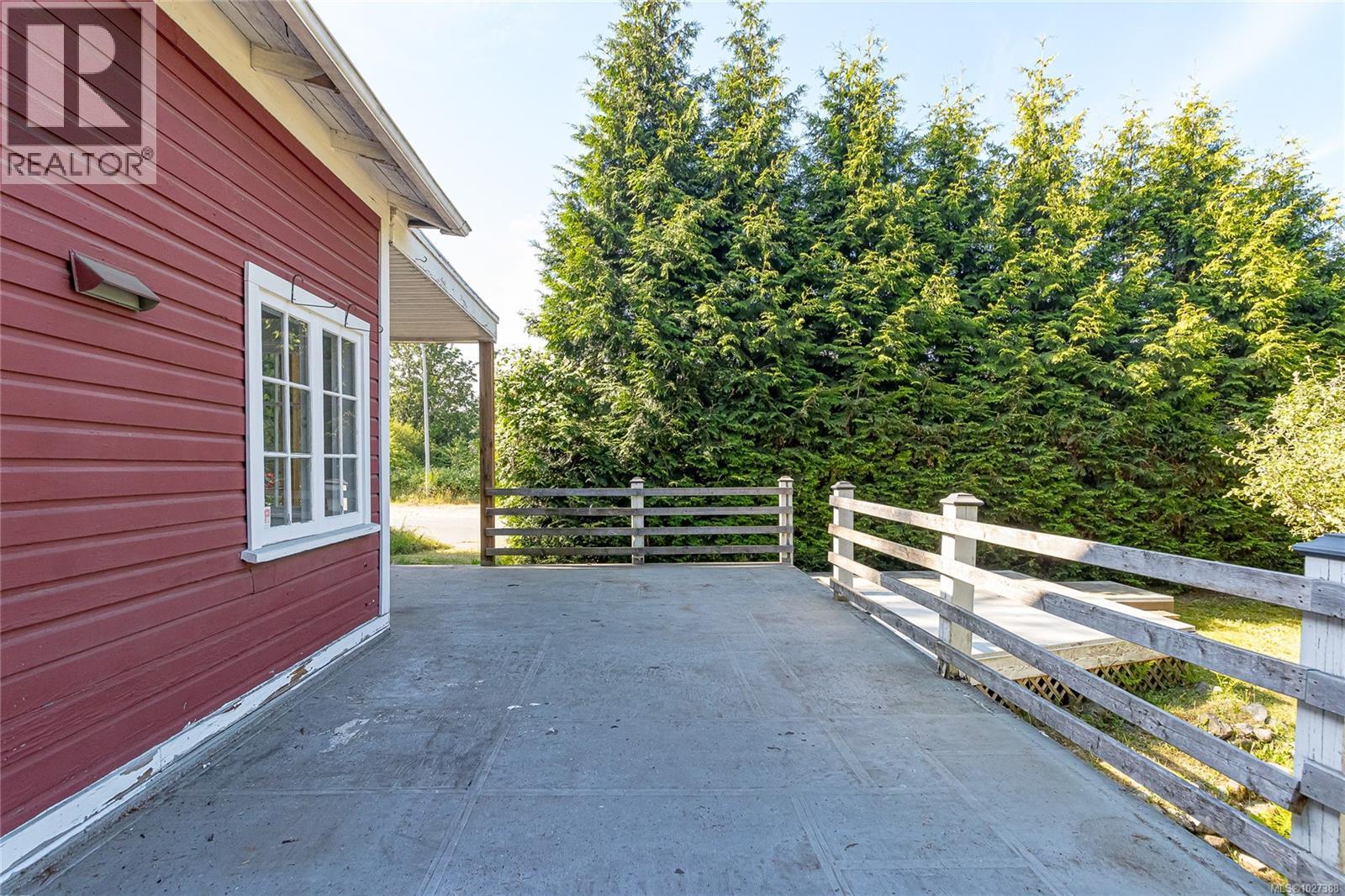 1421 Cranberry Ave, Nanaimo