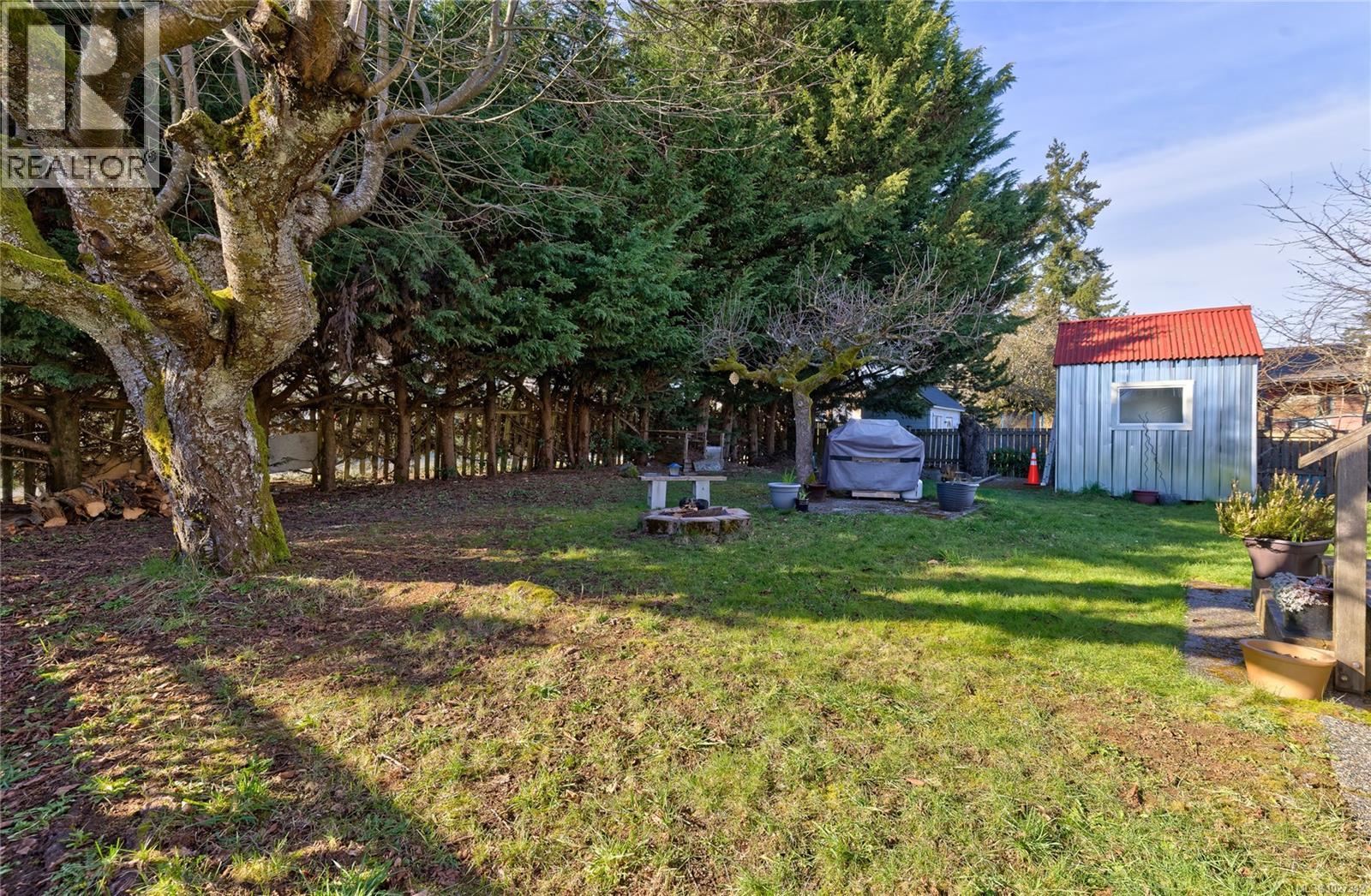 375 Howard Ave, Nanaimo