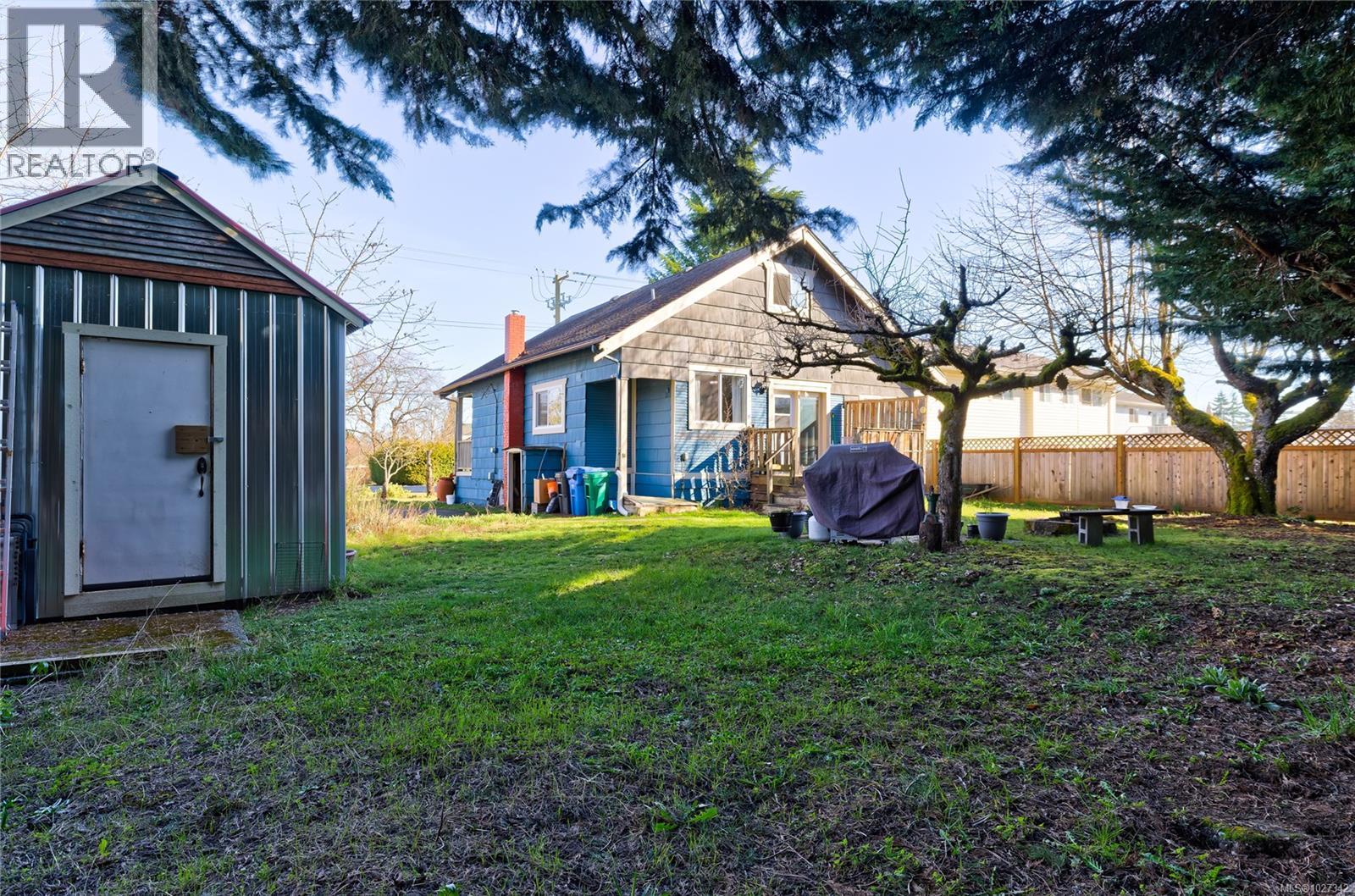 375 Howard Ave, Nanaimo