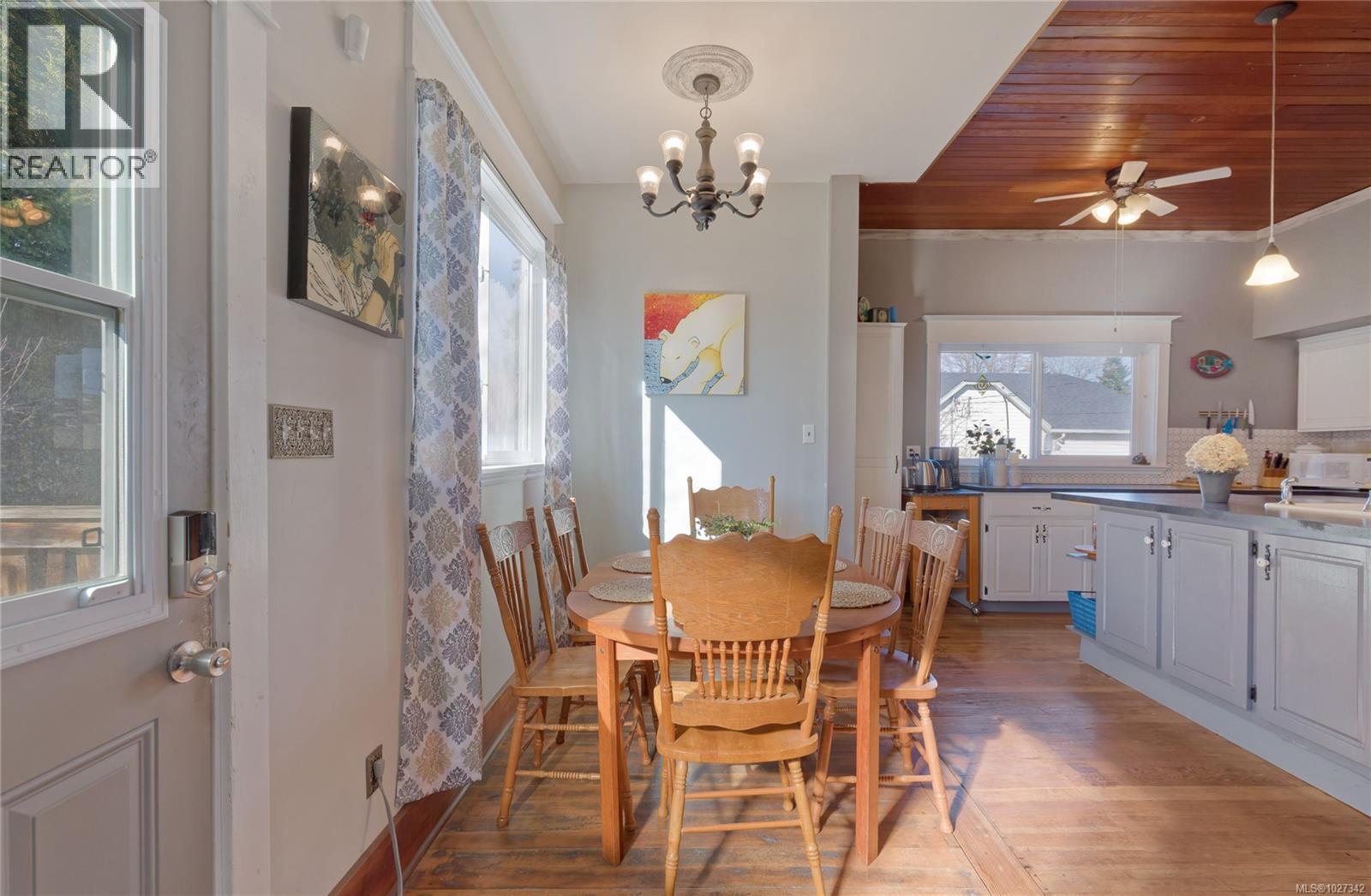 375 Howard Ave, Nanaimo