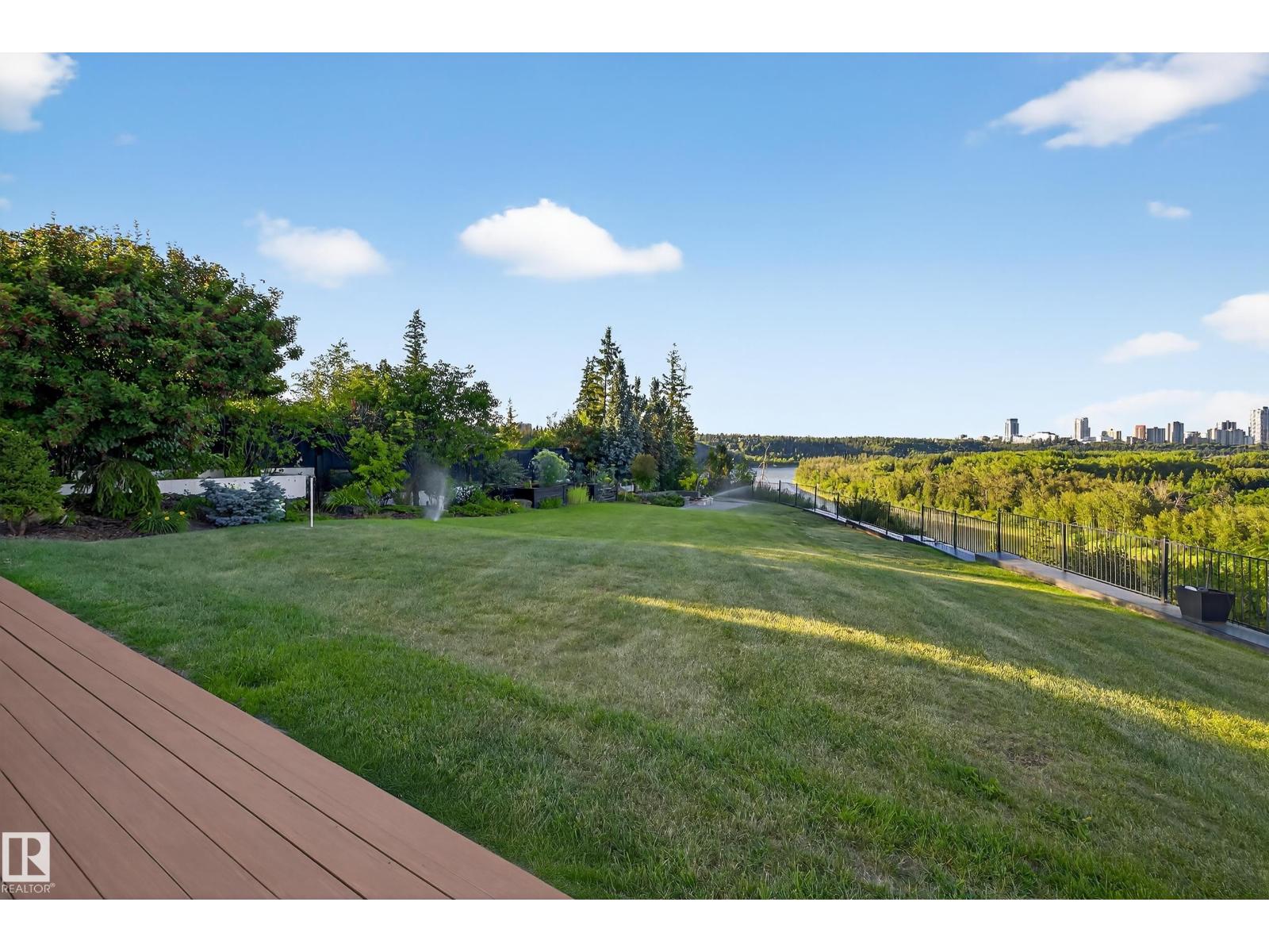 13758 VALLEYVIEW DR NW - 15