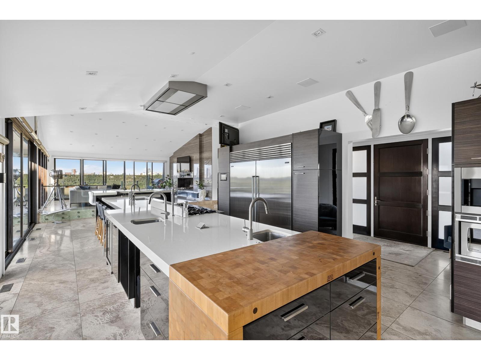 13758 VALLEYVIEW DR NW - 32