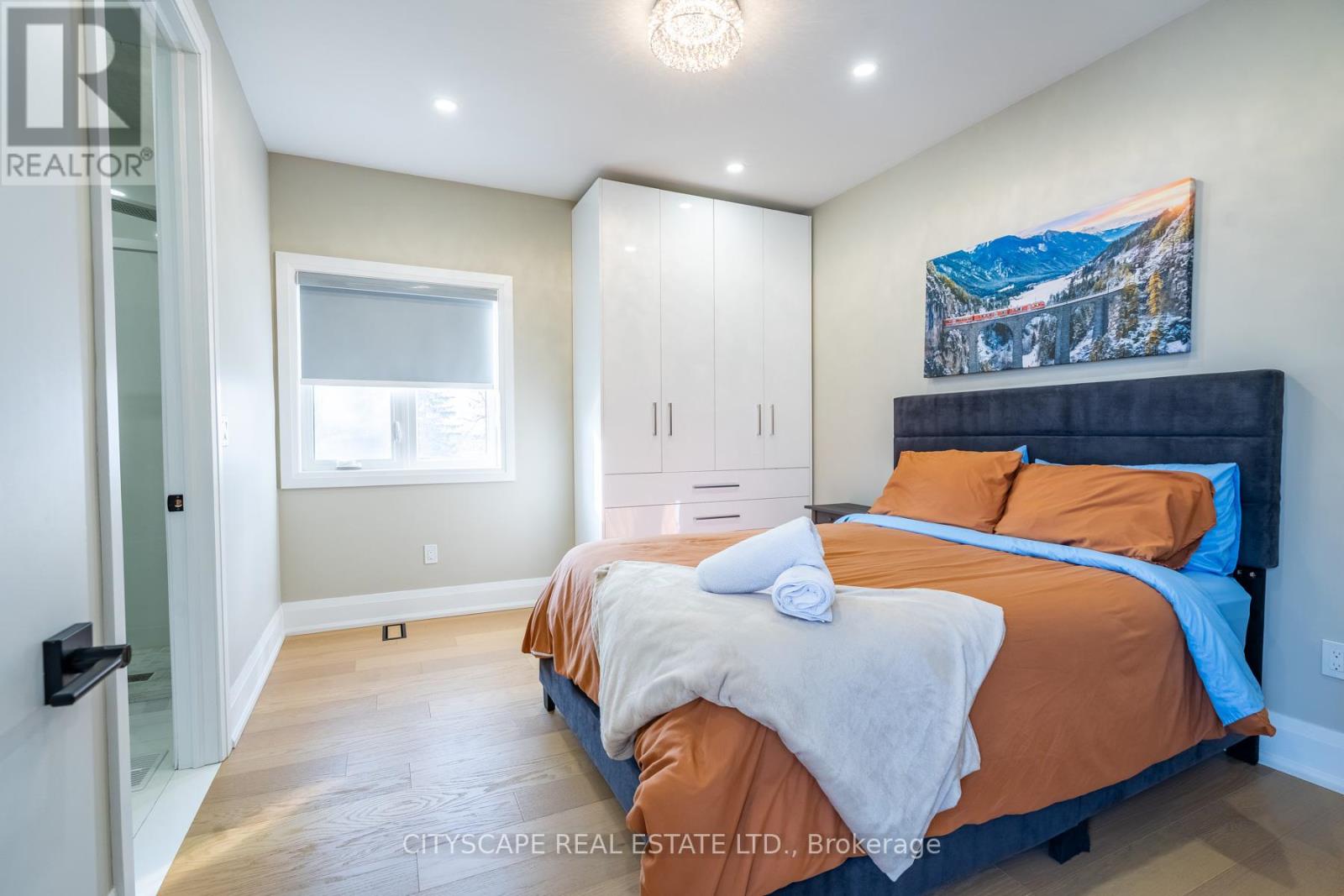 6 CAMPVIEW ROAD - 29