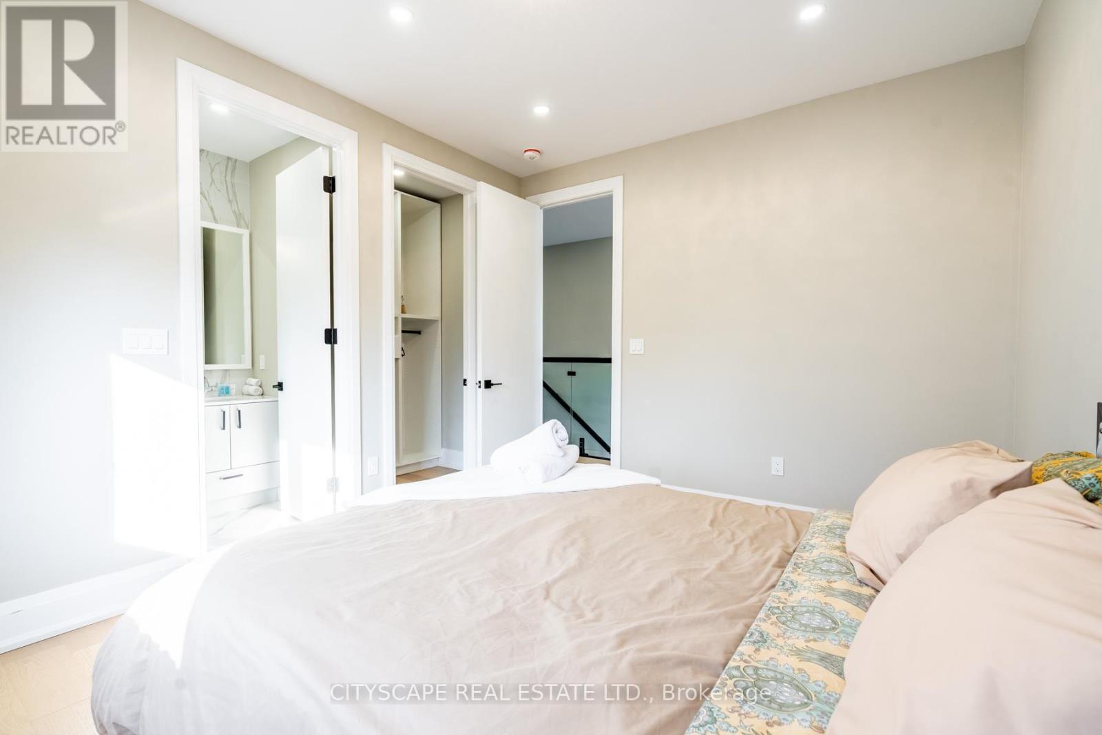6 CAMPVIEW ROAD - 26