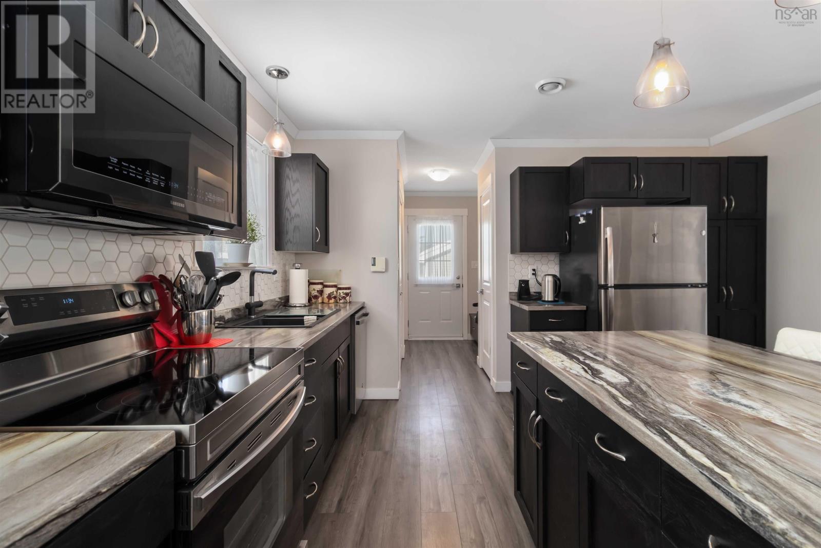 Property 6 of 30 of 10 Mossberry Close