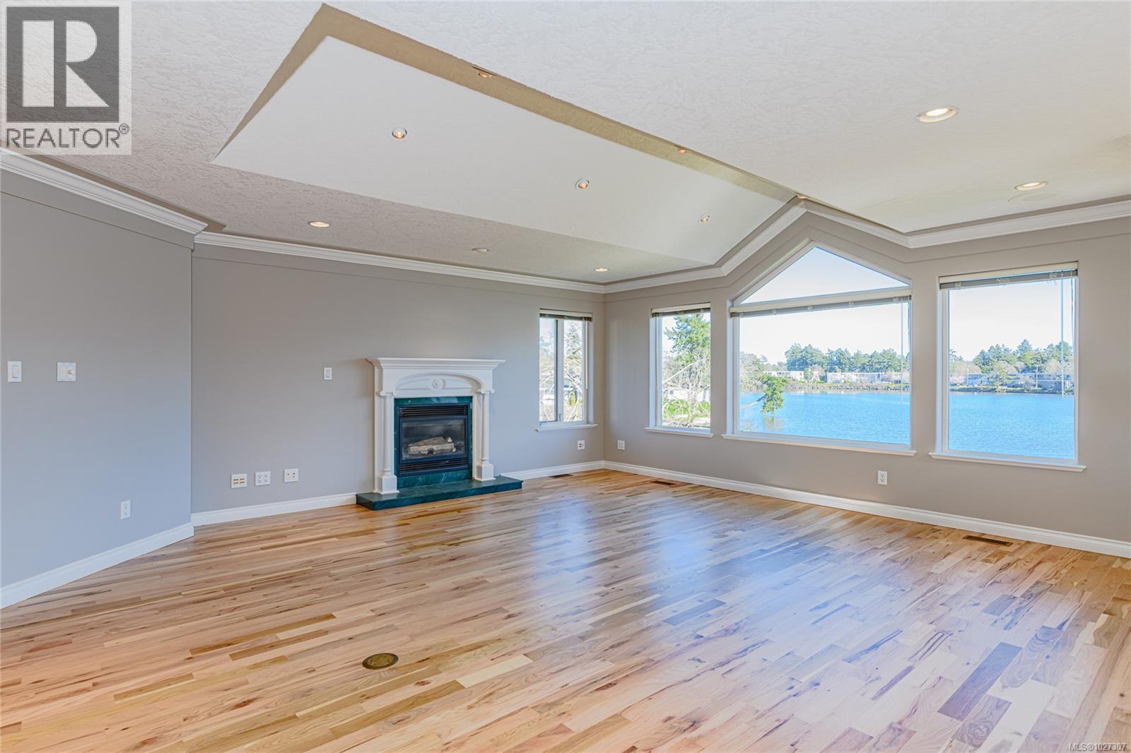  6 Werra Landing, View Royal