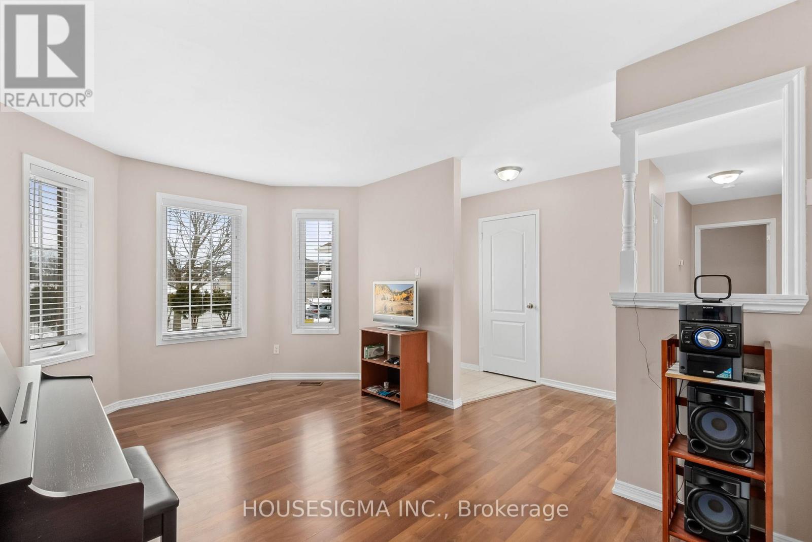 433 RAYNER ROAD - 6