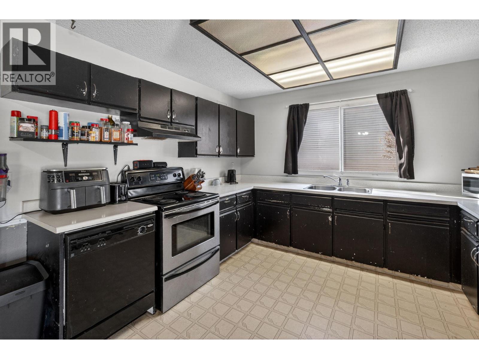  290 Pearson Road, Kelowna