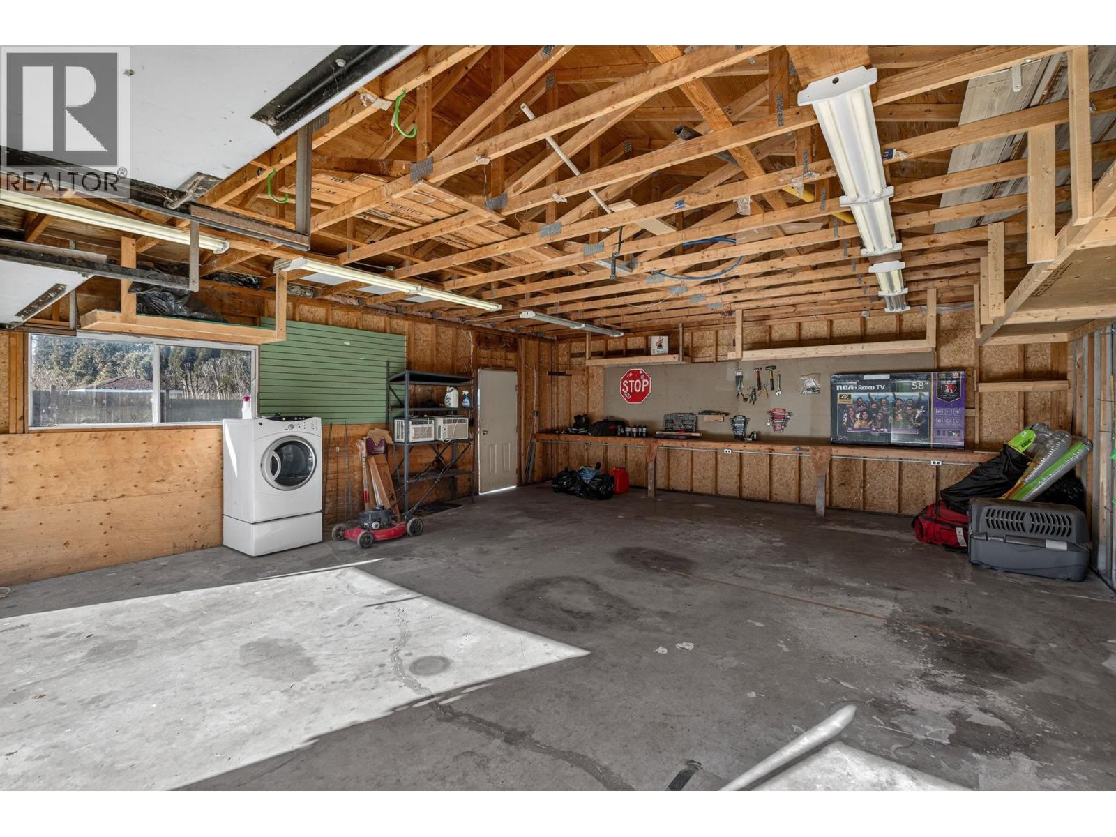  290 Pearson Road, Kelowna