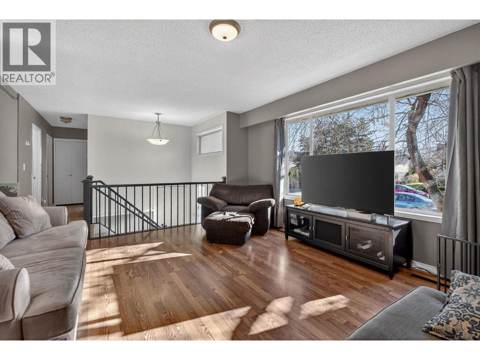  290 Pearson Road, Kelowna