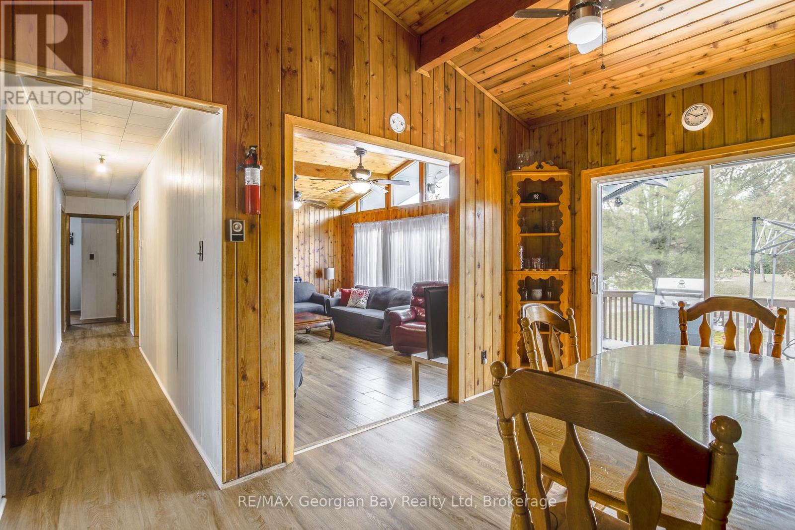 69 ALBERT AVENUE - 20
