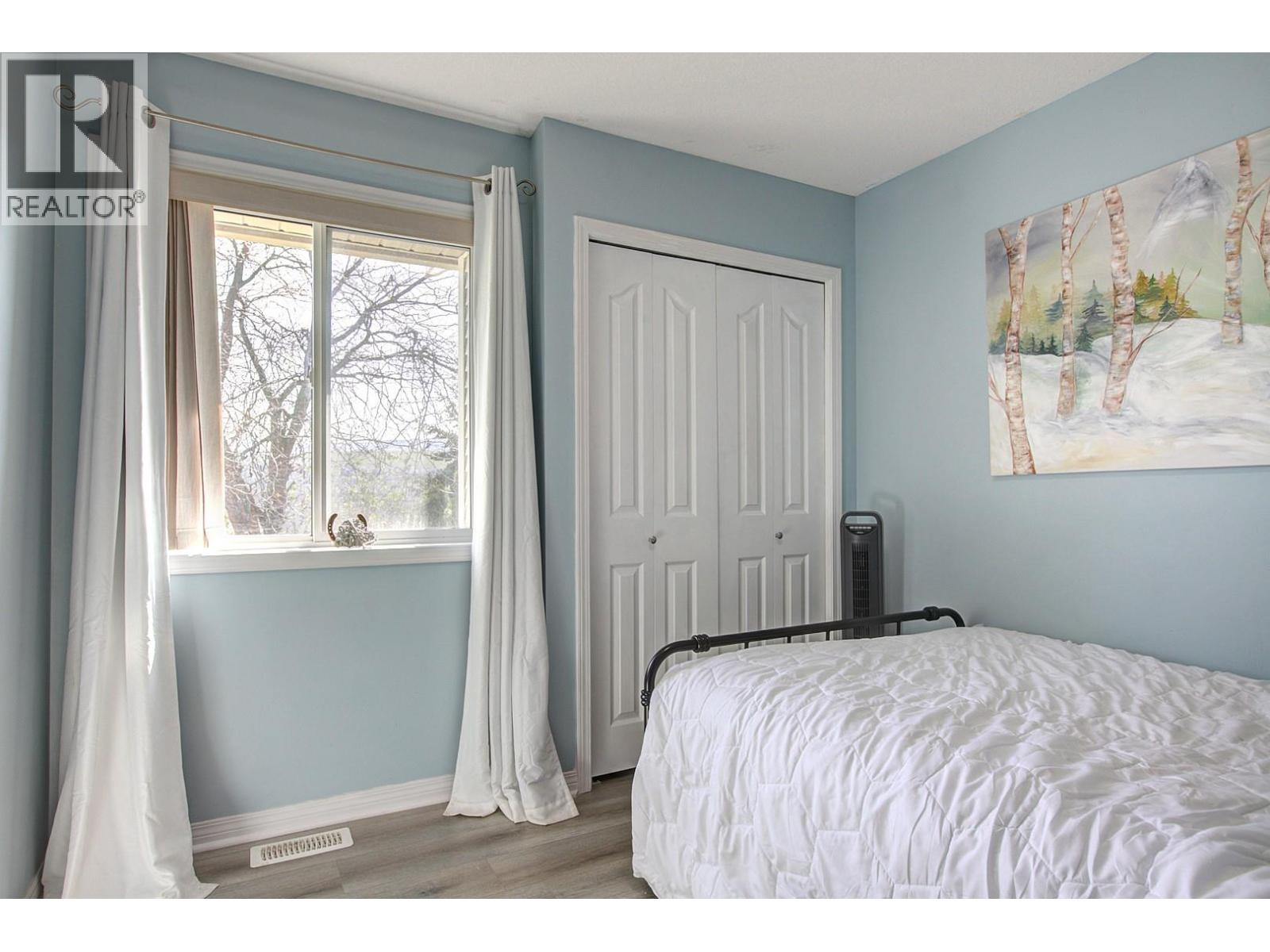 5812 Richfield Place, Vernon