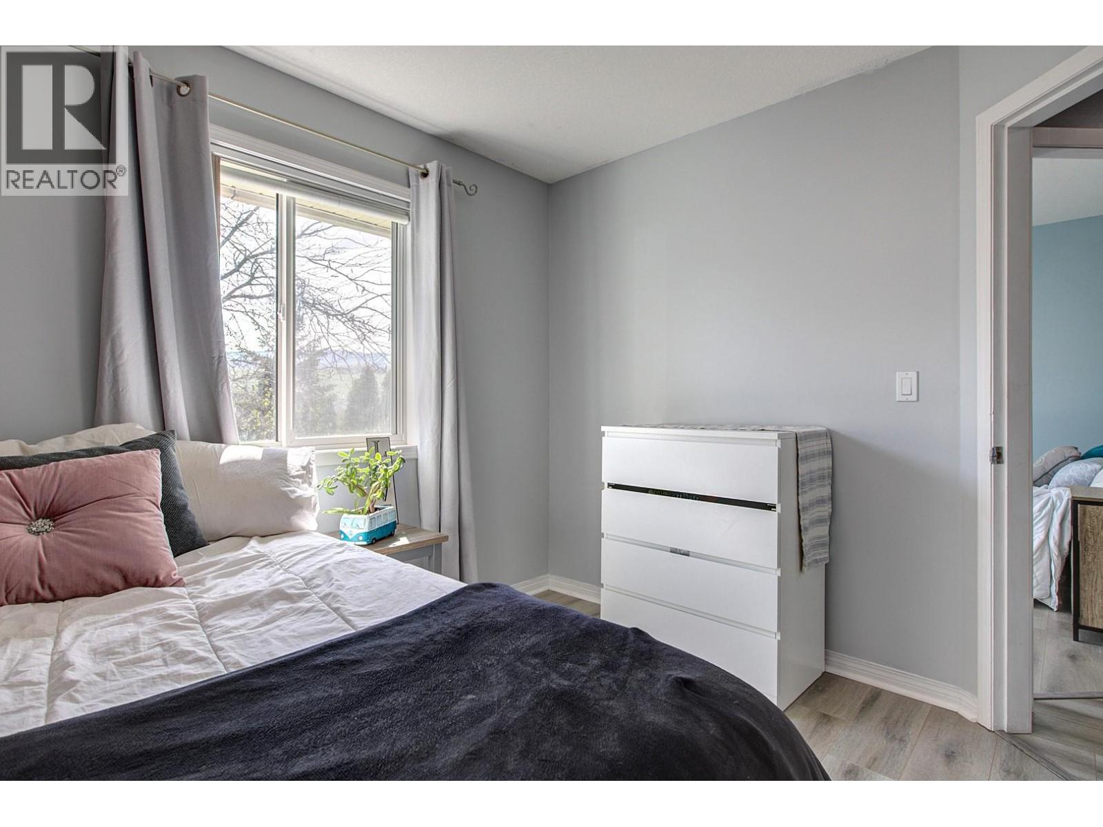 5812 Richfield Place, Vernon