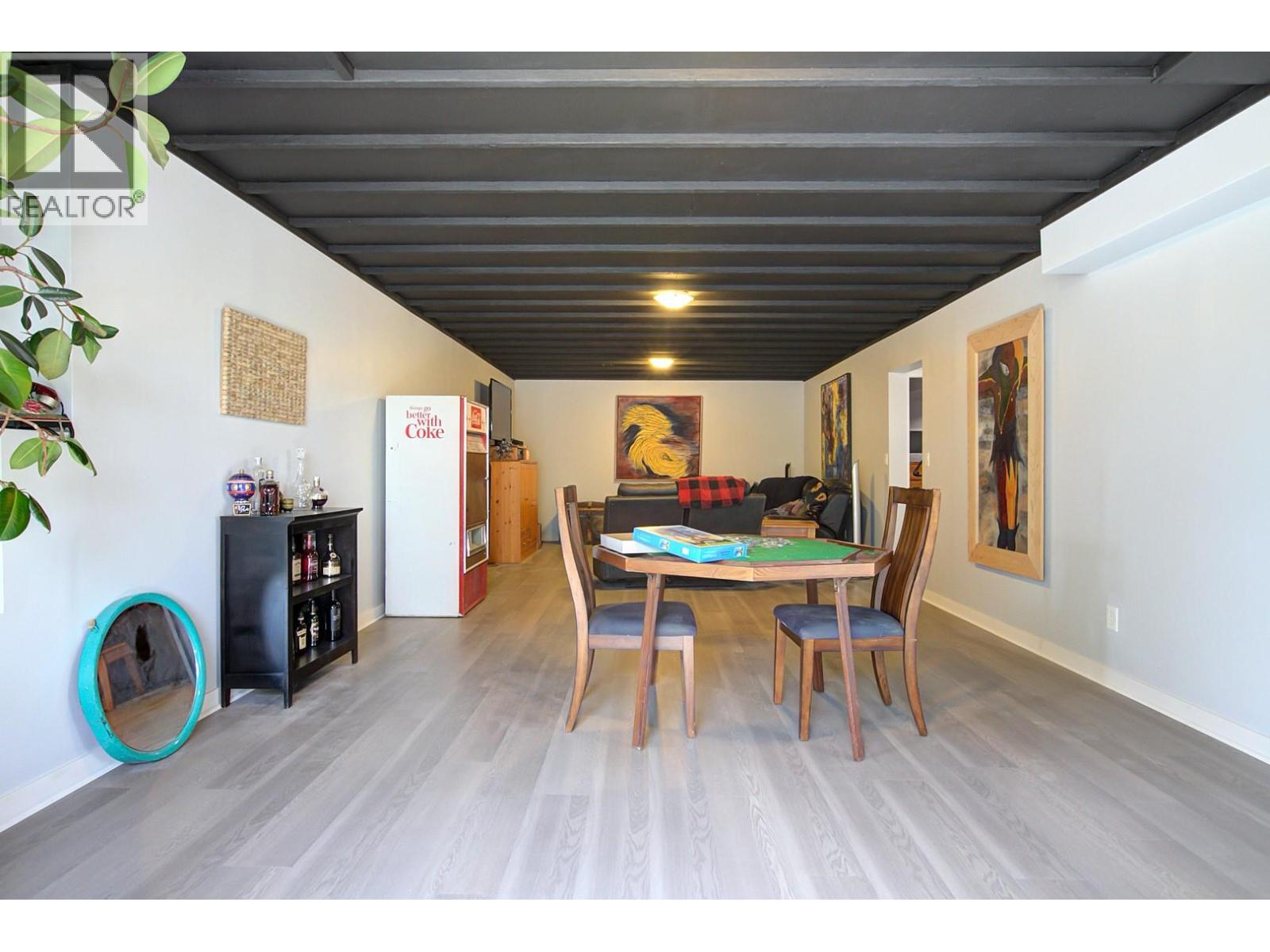 5812 Richfield Place, Vernon