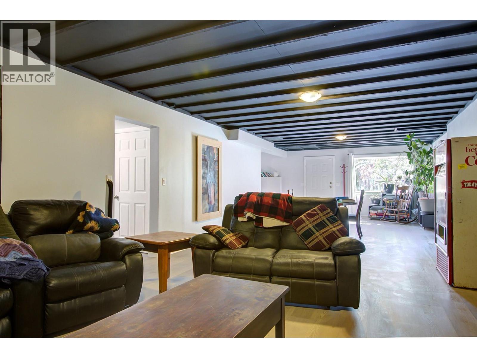 5812 Richfield Place, Vernon