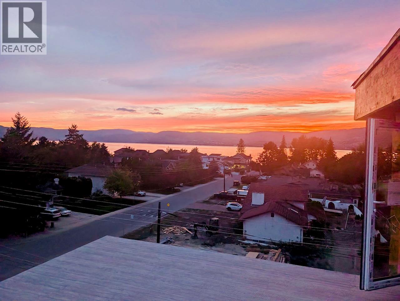 2 4495 Walker Road, Kelowna