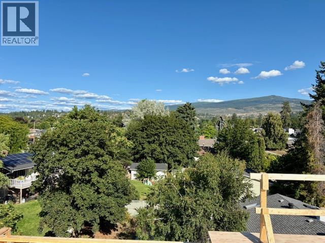 3 4495 Walker Road, Kelowna