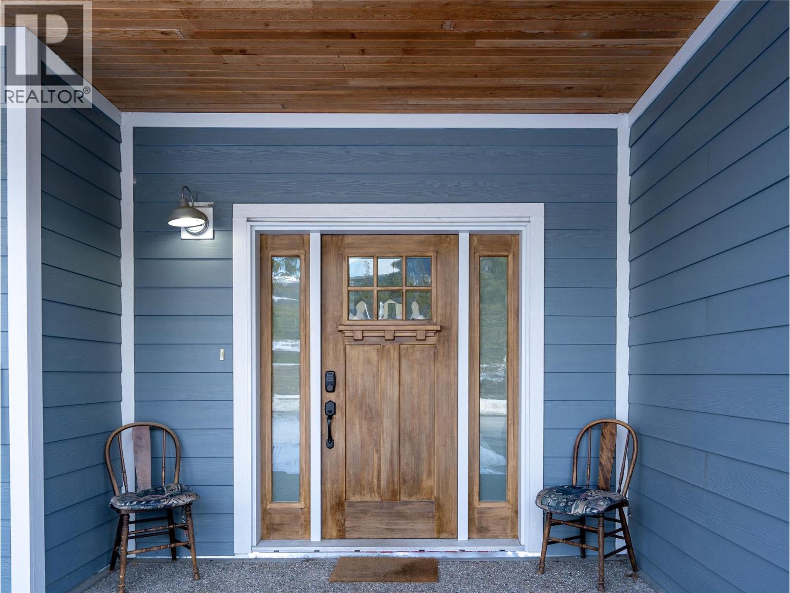 1633 Mason Road, Revelstoke