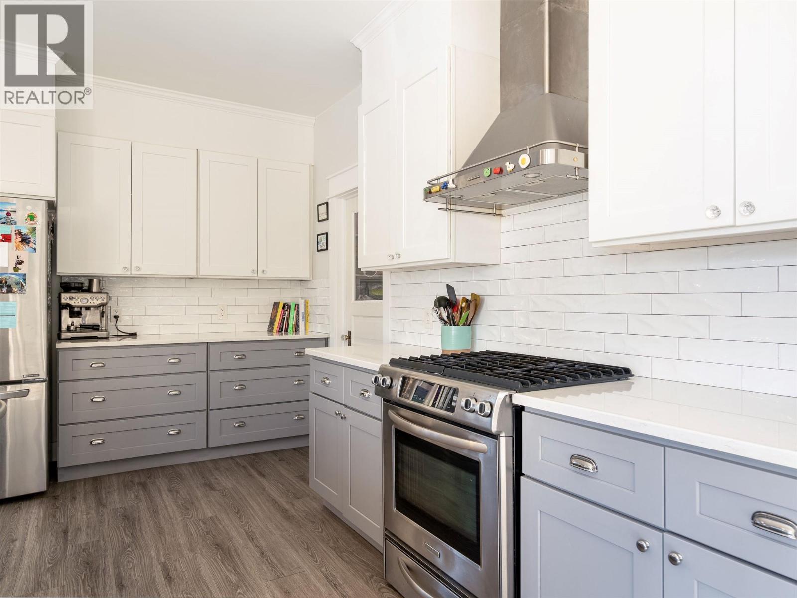 1633 Mason Road, Revelstoke