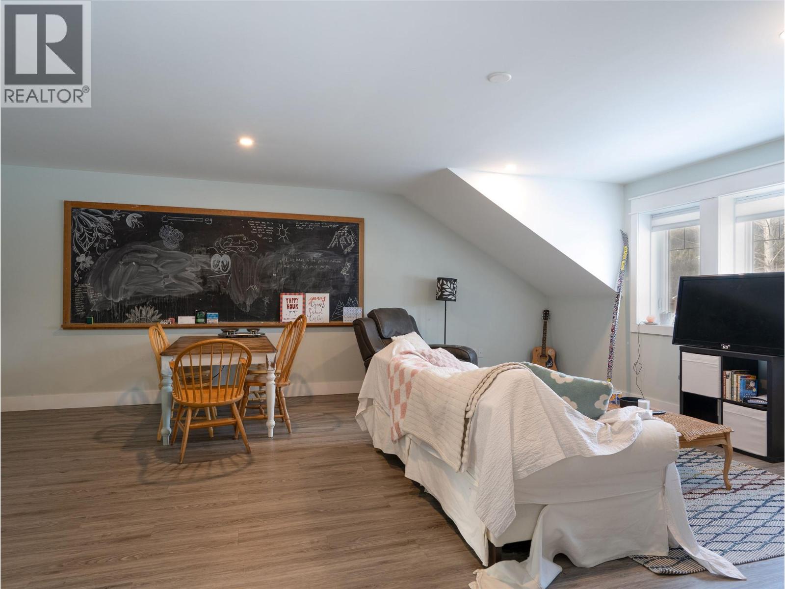 1633 Mason Road, Revelstoke