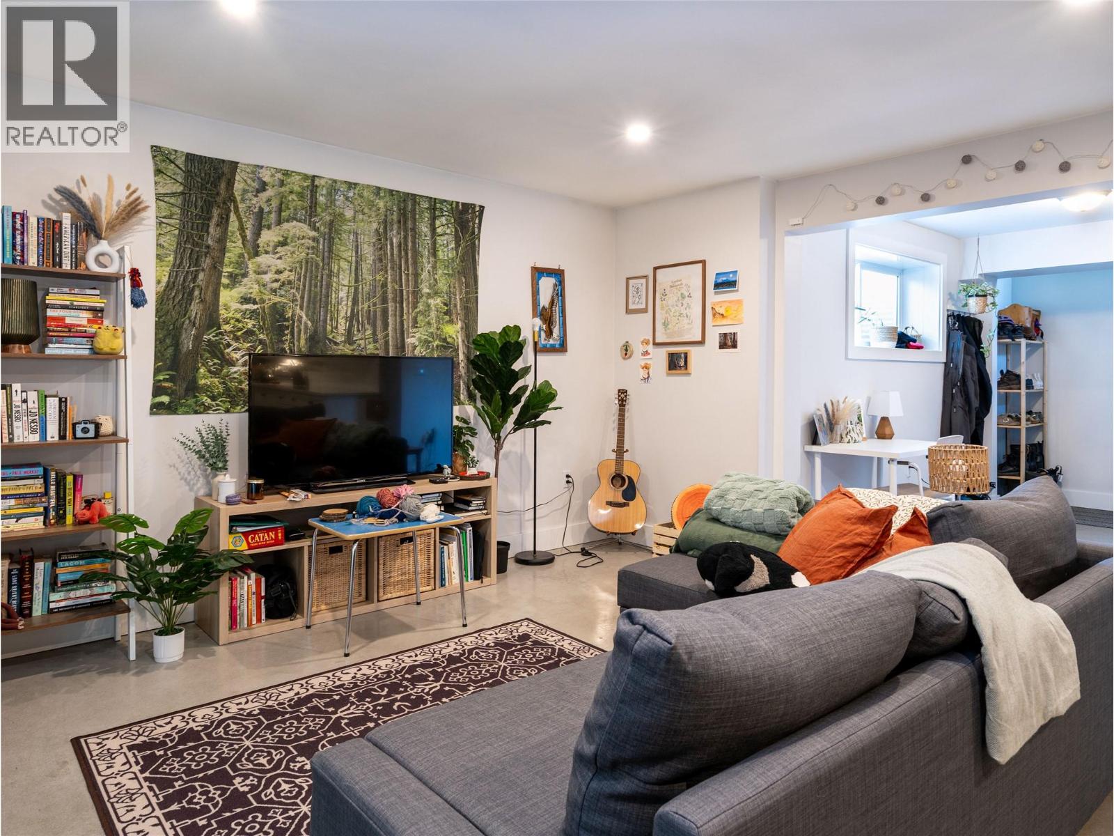 1633 Mason Road, Revelstoke