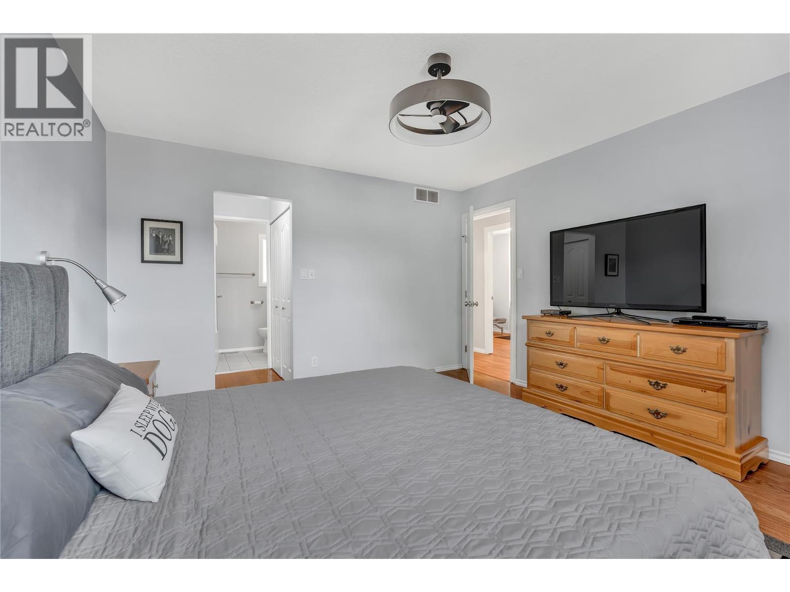 8704 Kuroda Place, Summerland