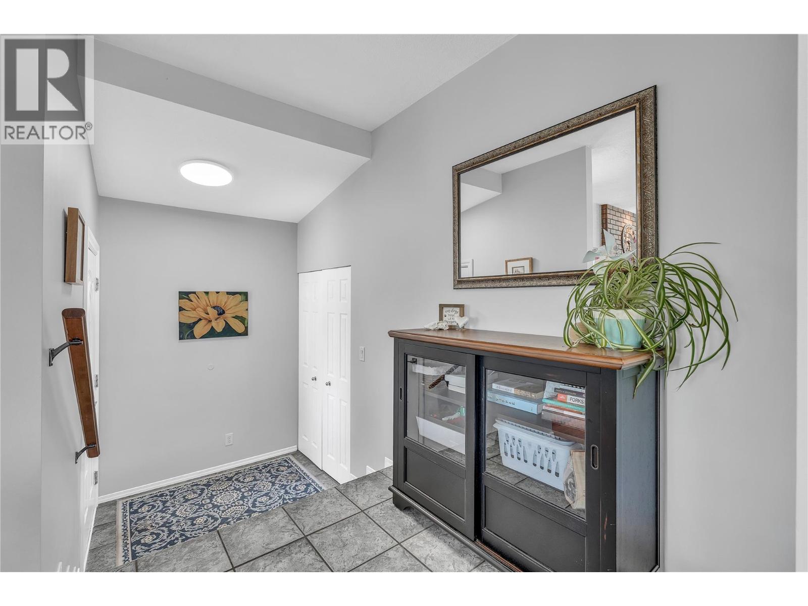 8704 Kuroda Place, Summerland