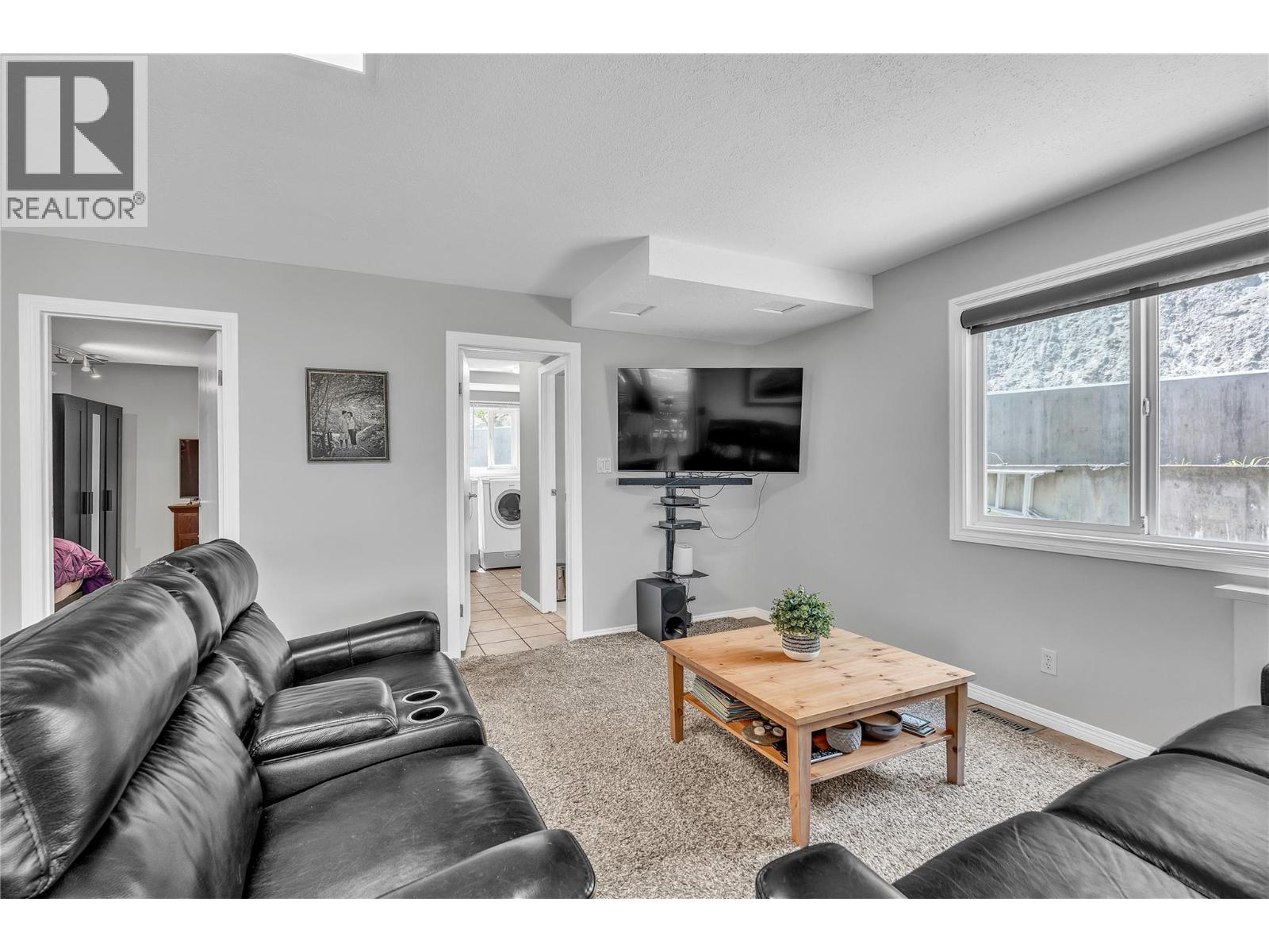 8704 Kuroda Place, Summerland