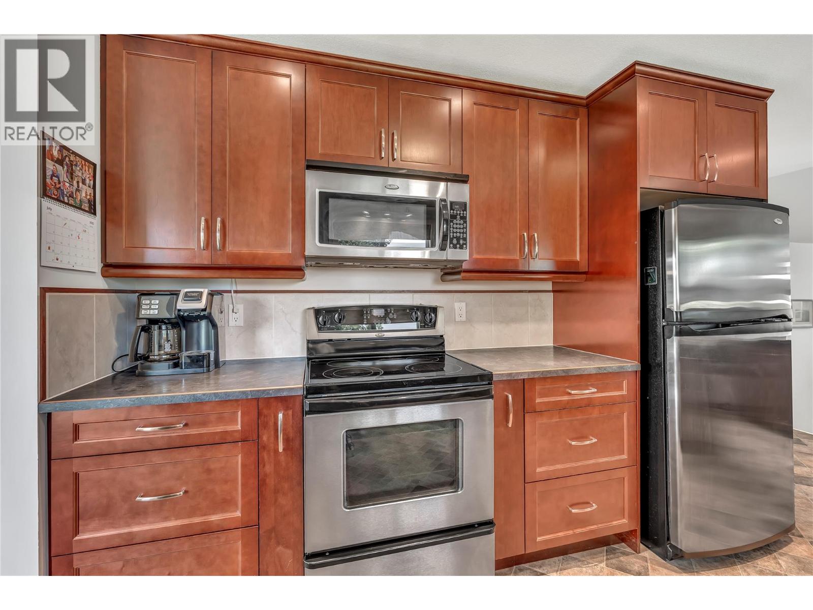 8704 Kuroda Place, Summerland