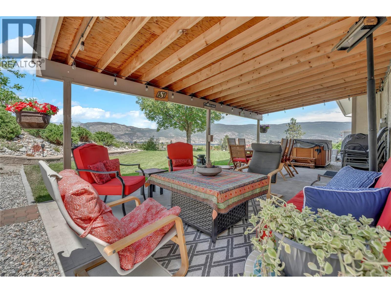 8704 Kuroda Place, Summerland