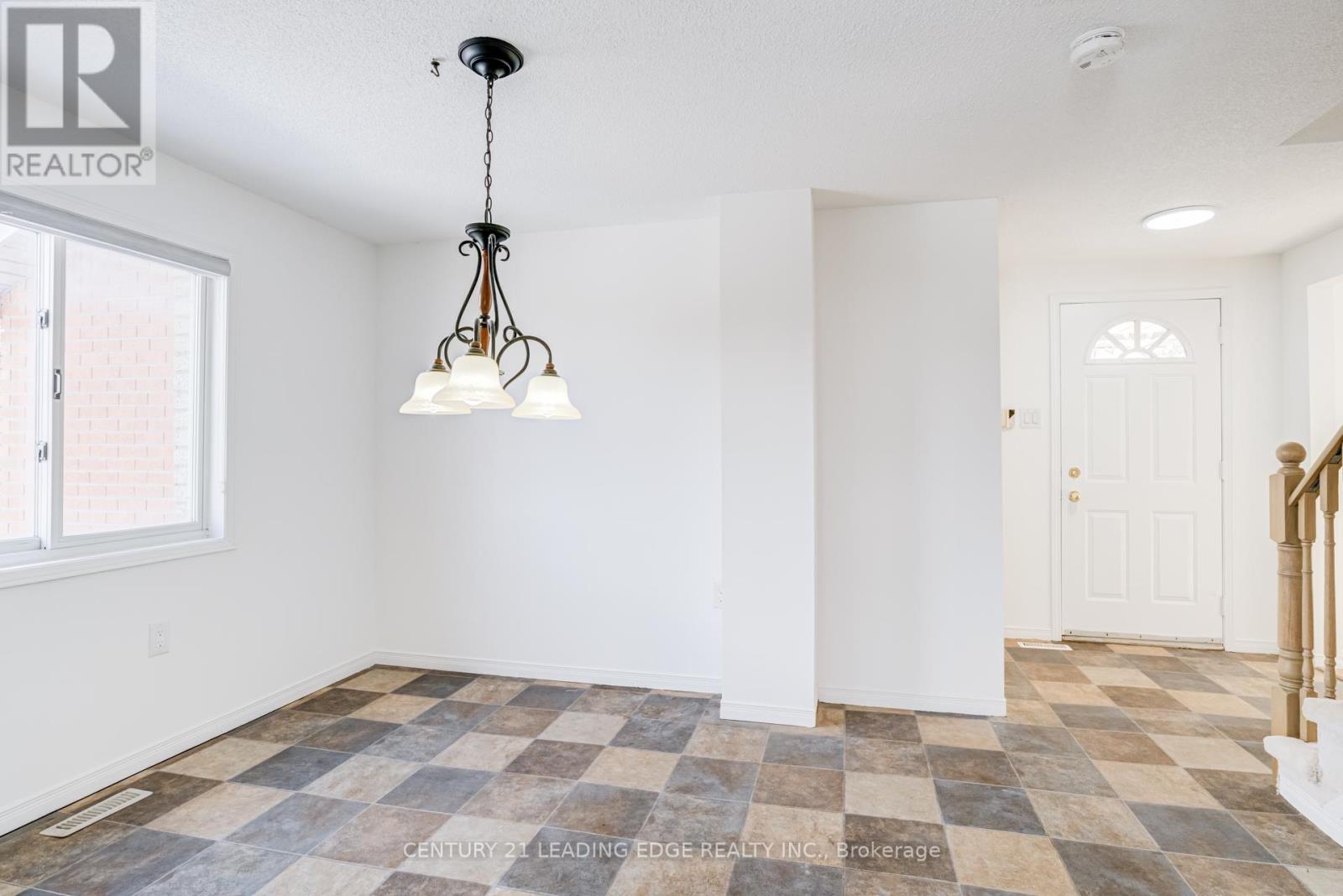 Single Family House for Sale in  NUGENT COURT Barrie (Northwest) 