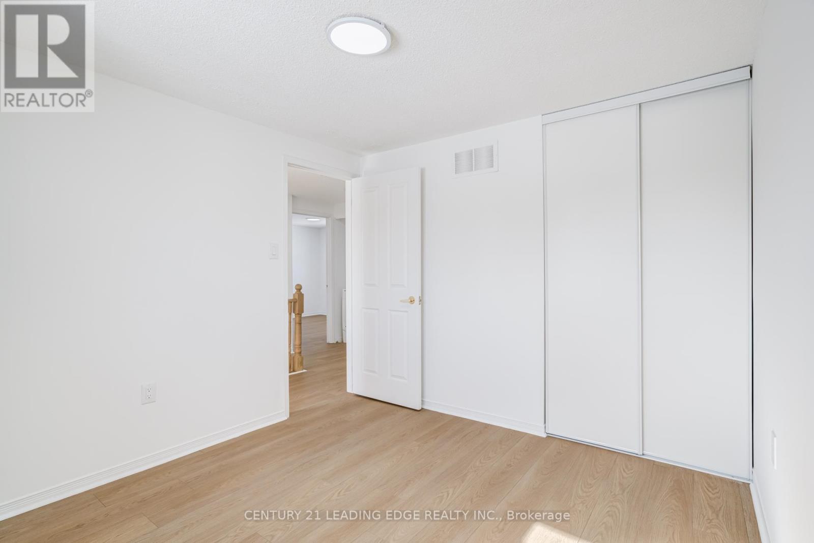 Single Family House for Sale in  NUGENT COURT Barrie (Northwest) 