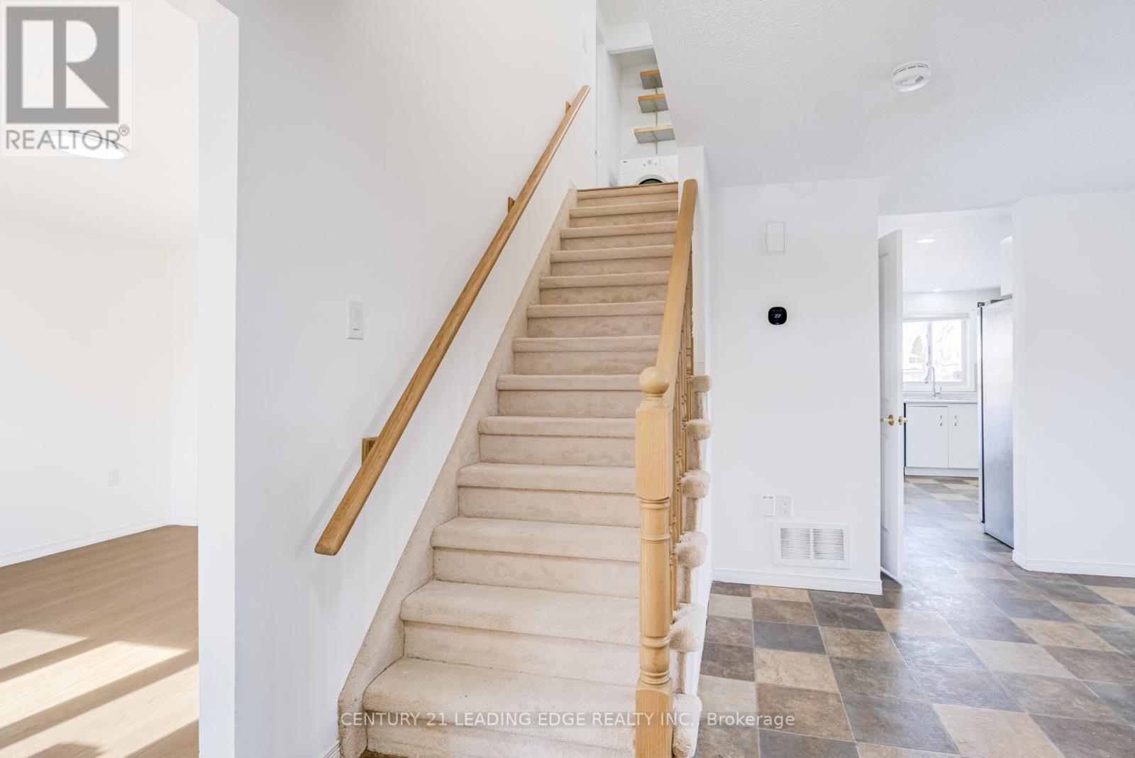 Single Family House for Sale in  NUGENT COURT Barrie (Northwest) 