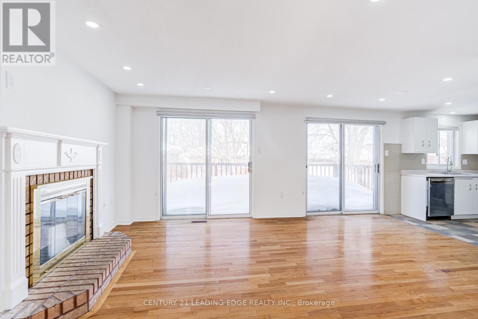 Single Family House for Sale in  NUGENT COURT Barrie (Northwest) 