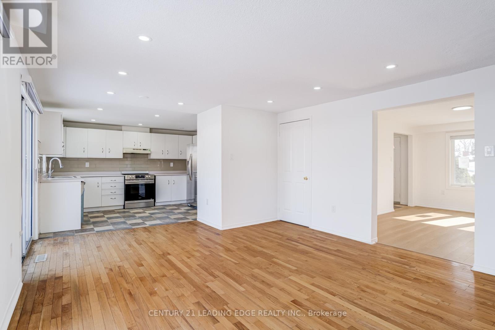 Single Family House for Sale in  NUGENT COURT Barrie (Northwest) 